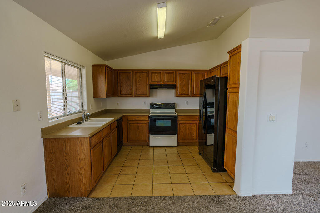 5422 W HUNTINGTON Drive