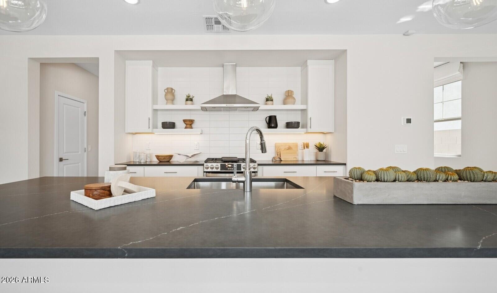 8024 W Harmont Drive