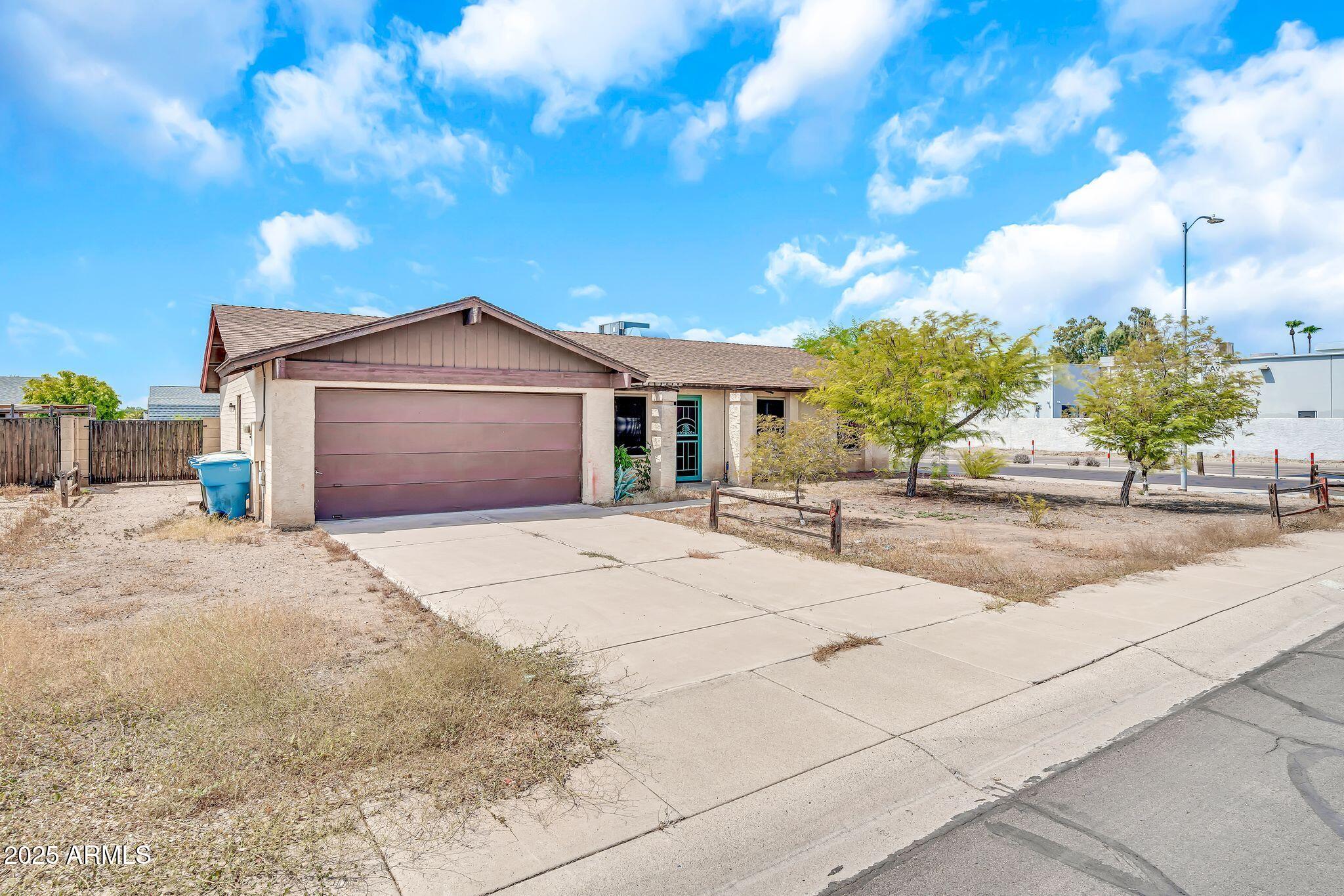 2241 W TONTO Lane