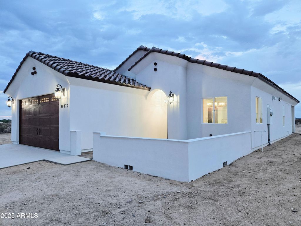 Photo of 36072 W Hadley Street, Tonopah, AZ 85354 (MLS # 6897026)