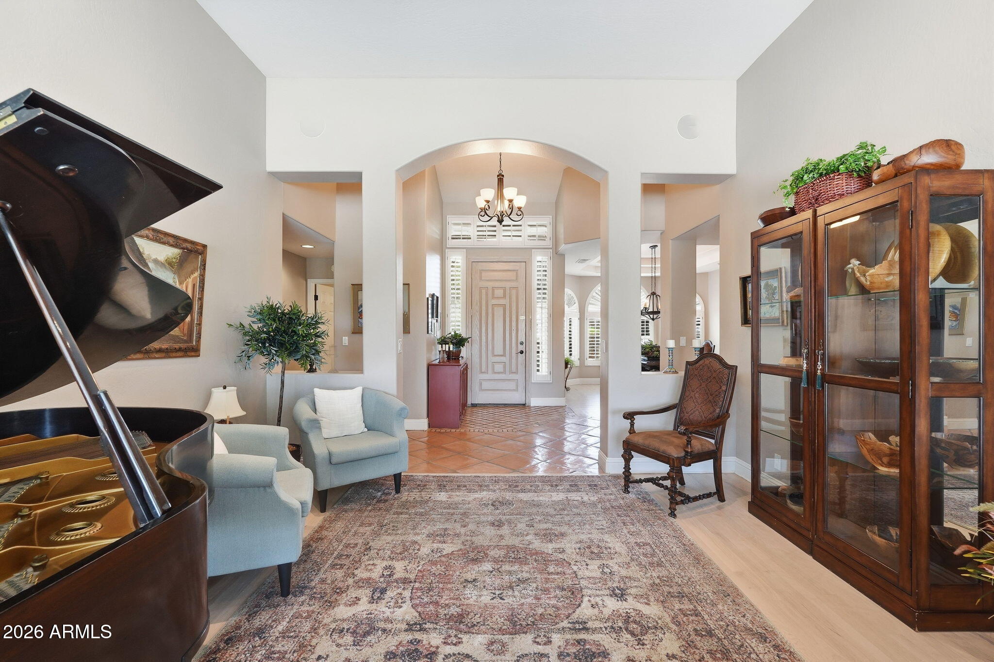 1116 W LAS PALMARITAS Drive