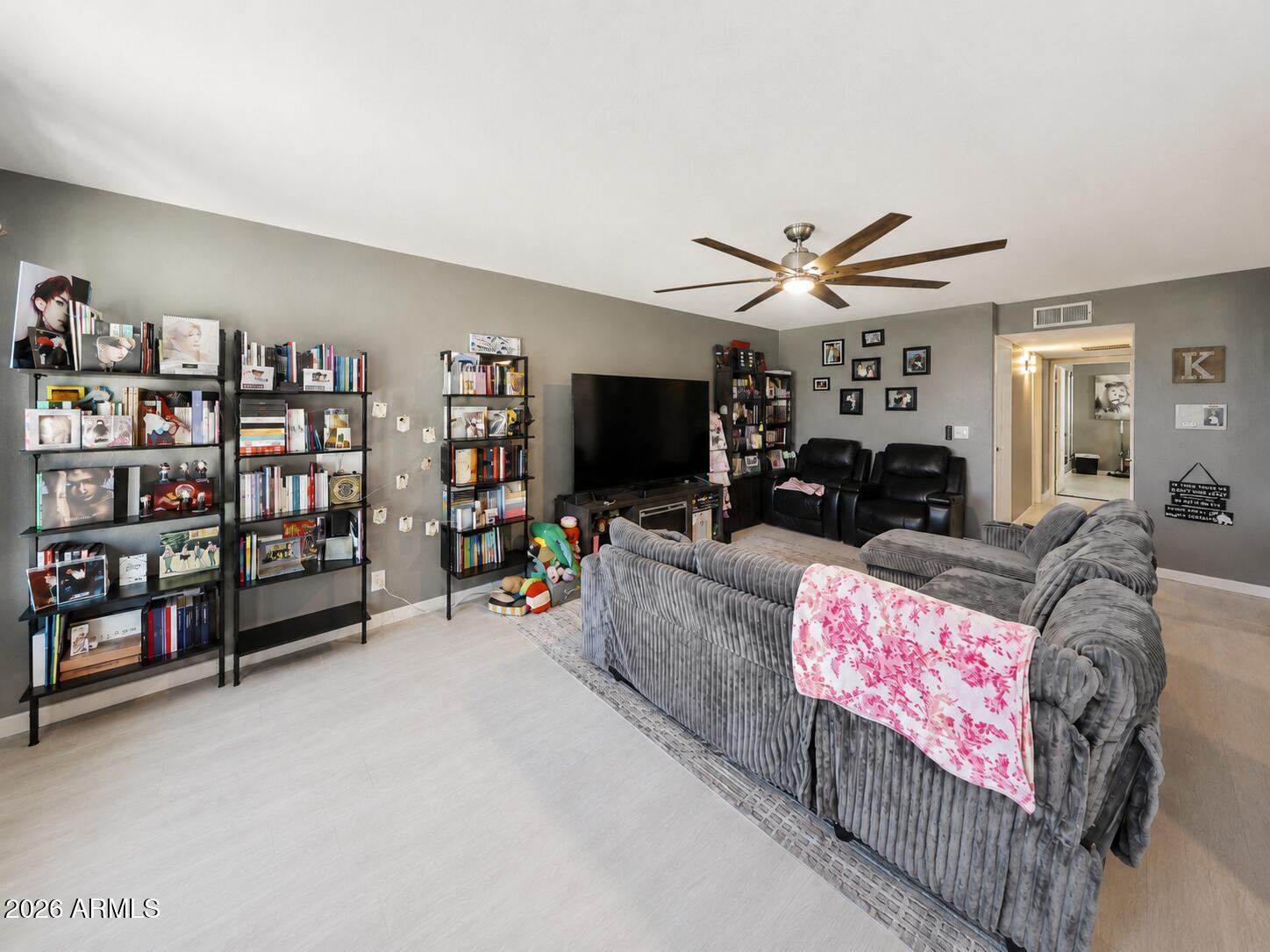 CAMELOT COUNTRY CLUB ESTATES UNIT 1 - Residential