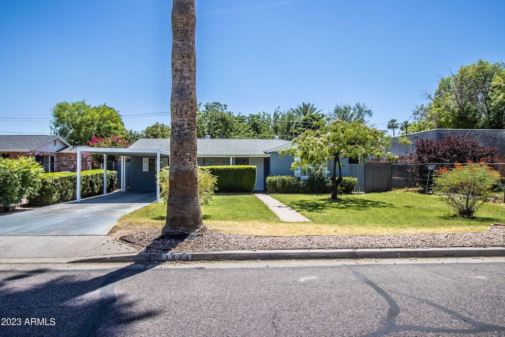 Photo of 3023 E Mulberry Drive, Phoenix, AZ 85016 (MLS # 6952212)