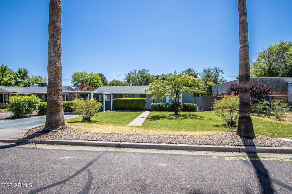 Photo of 3023 E Mulberry Drive, Phoenix, AZ 85016 (MLS # 6952212)