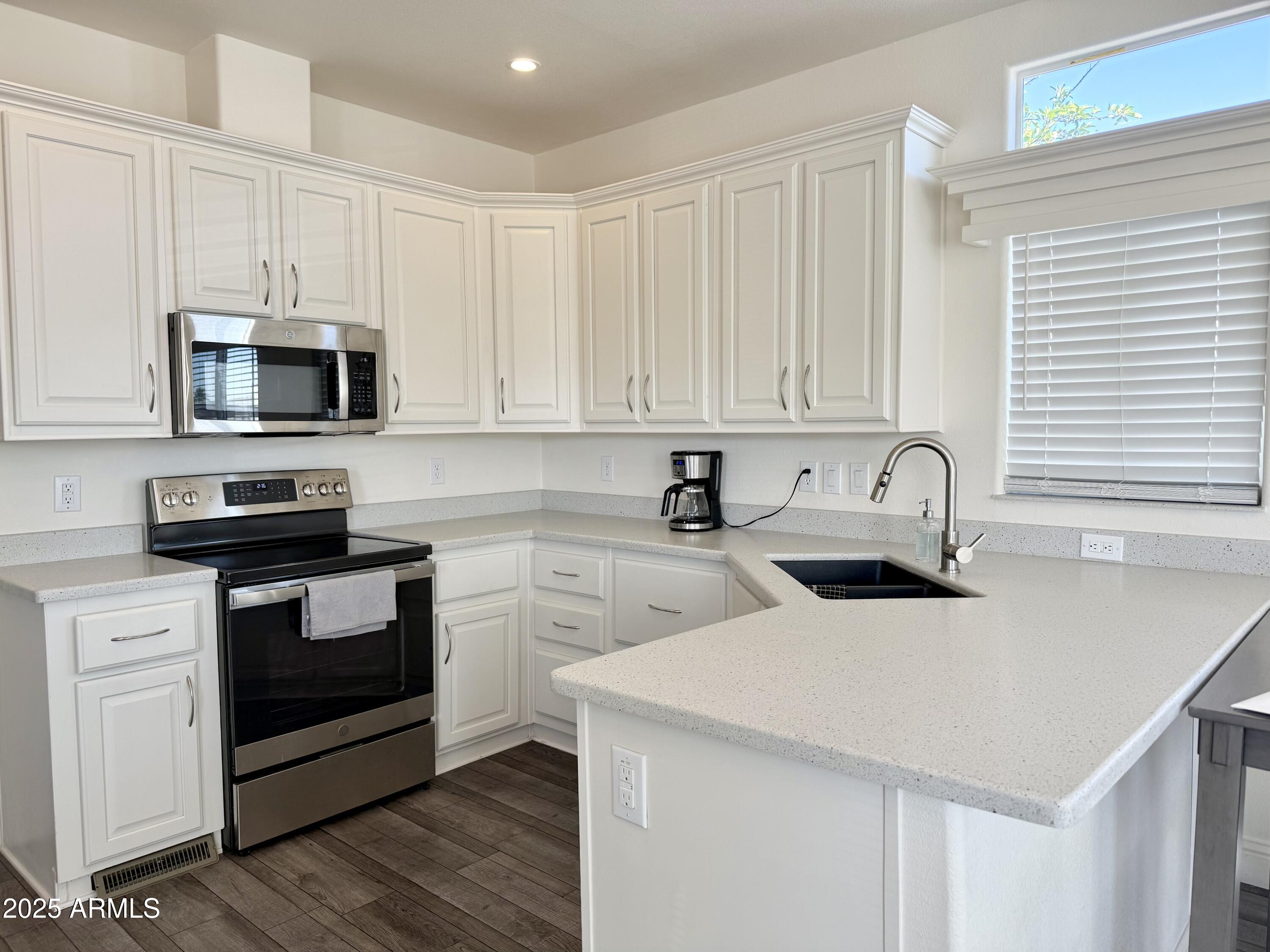 7750 E BROADWAY Road 734