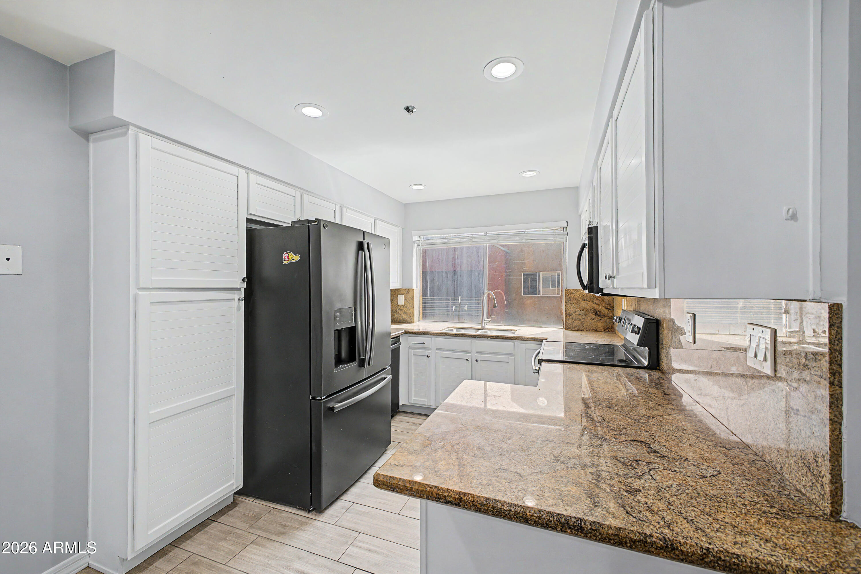 HAYDEN SQUARE CONDOMINIUM - Residential