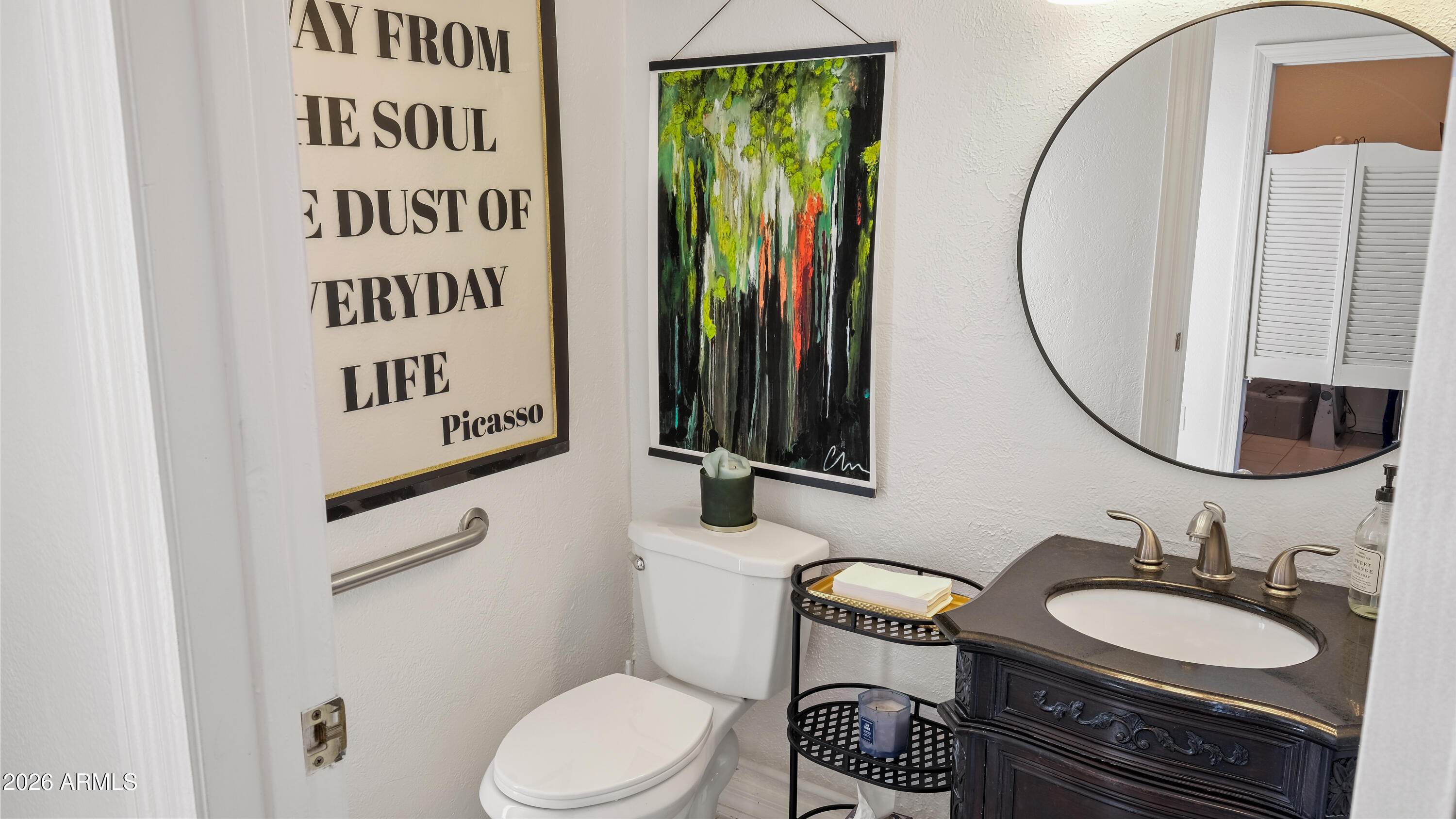 7121 E MERCER Lane A