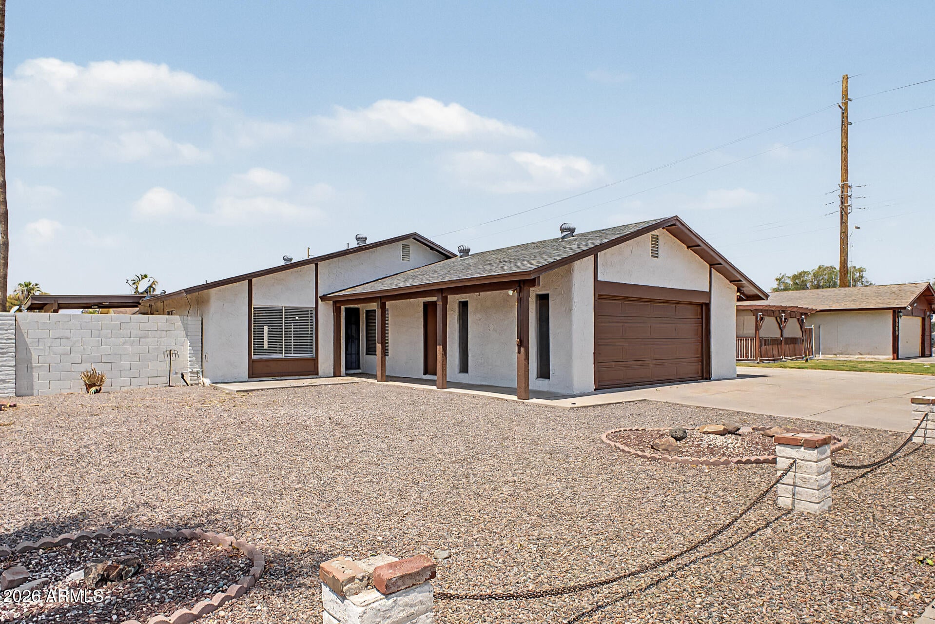 8934 N 55TH Drive