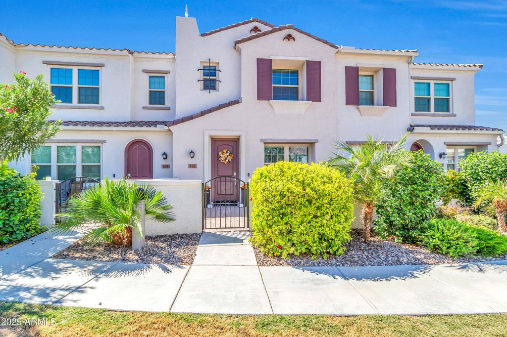 Photo of 4077 S Sabrina Drive #109, Chandler, AZ 85248 (MLS # 6928882)