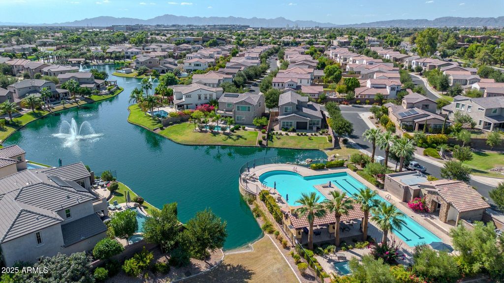 Photo of 4077 S Sabrina Drive #109, Chandler, AZ 85248 (MLS # 6928882)
