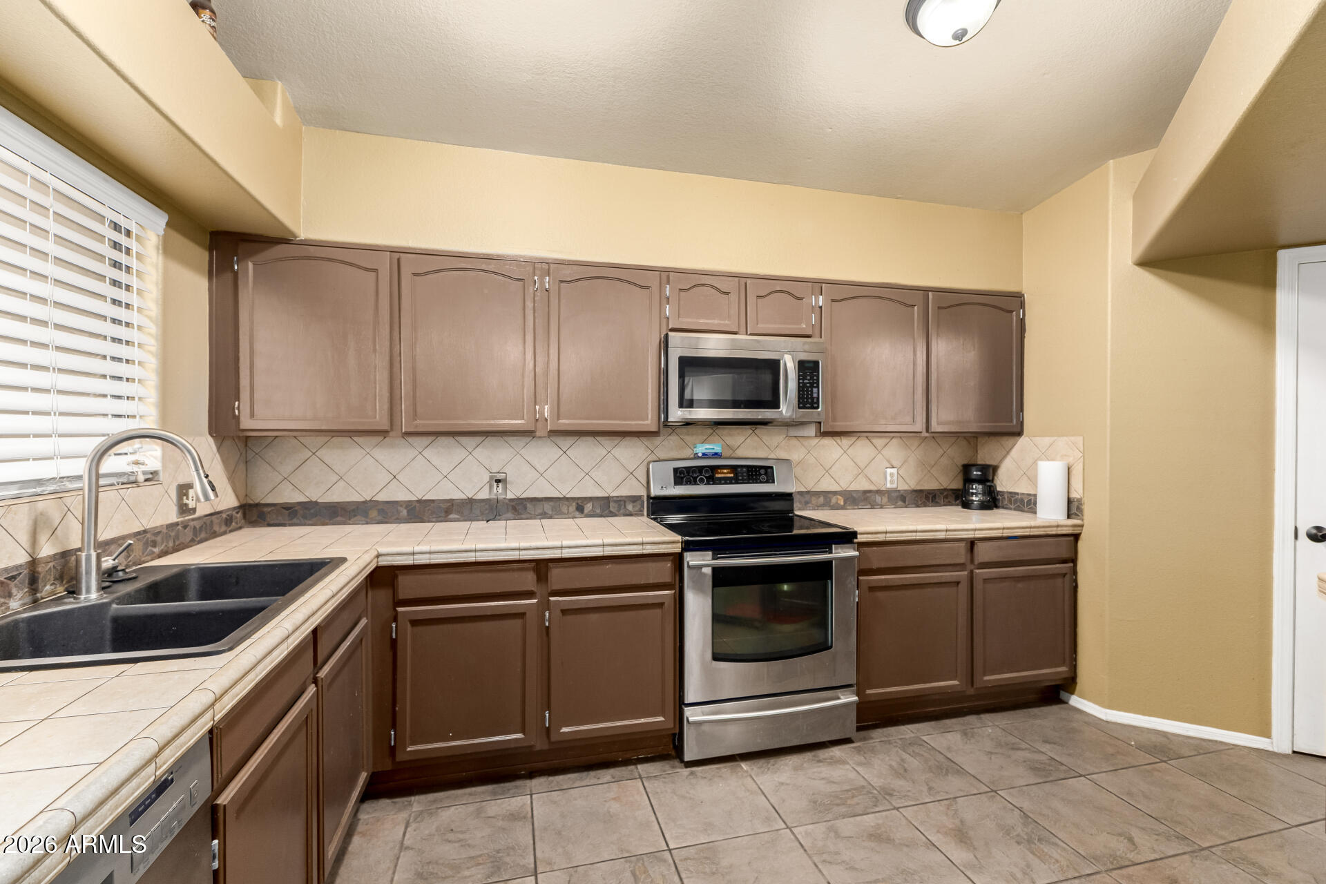 AMD CASA GRANDE TOWNHOMES UNIT THREE - Residential