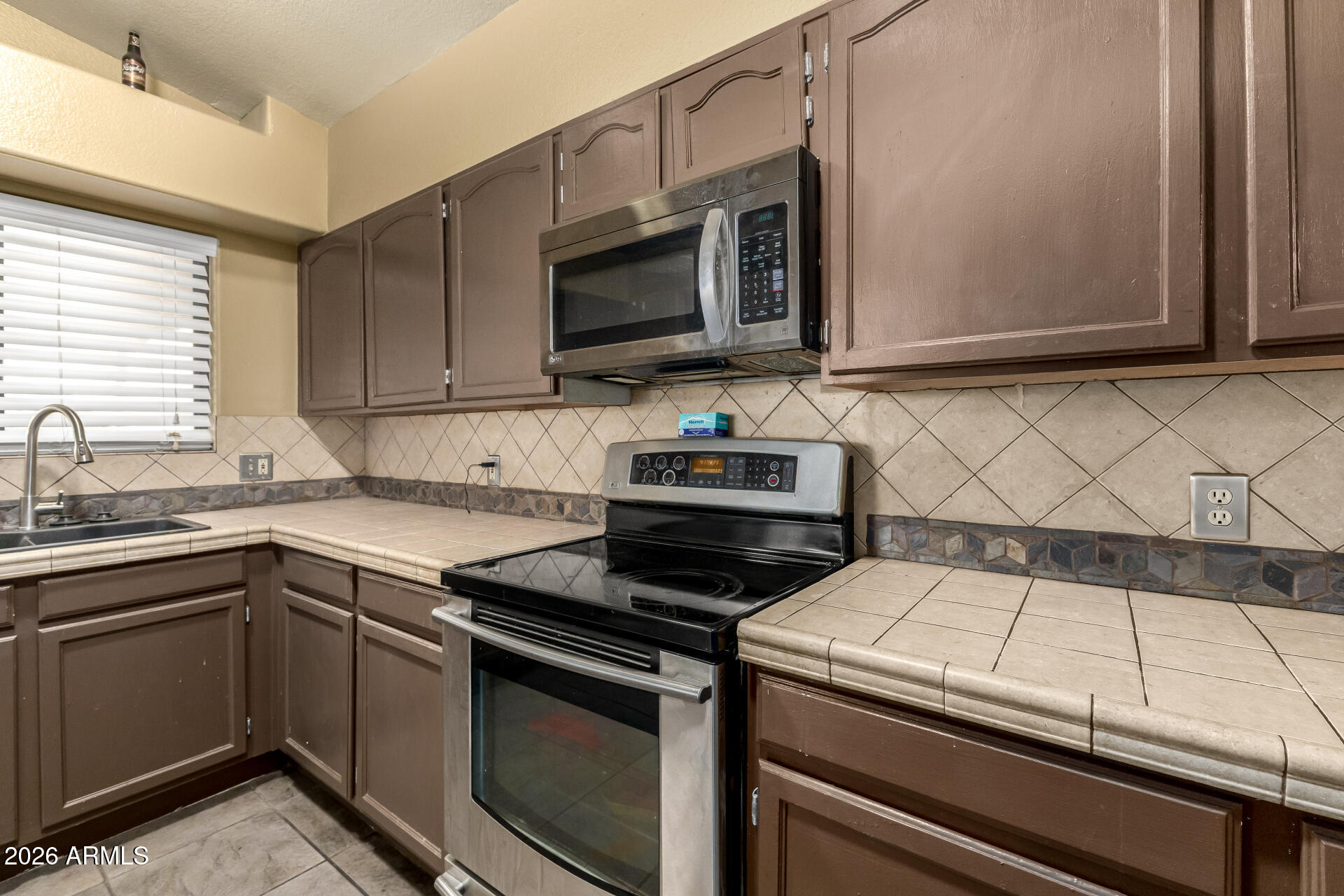 AMD CASA GRANDE TOWNHOMES UNIT THREE - Residential