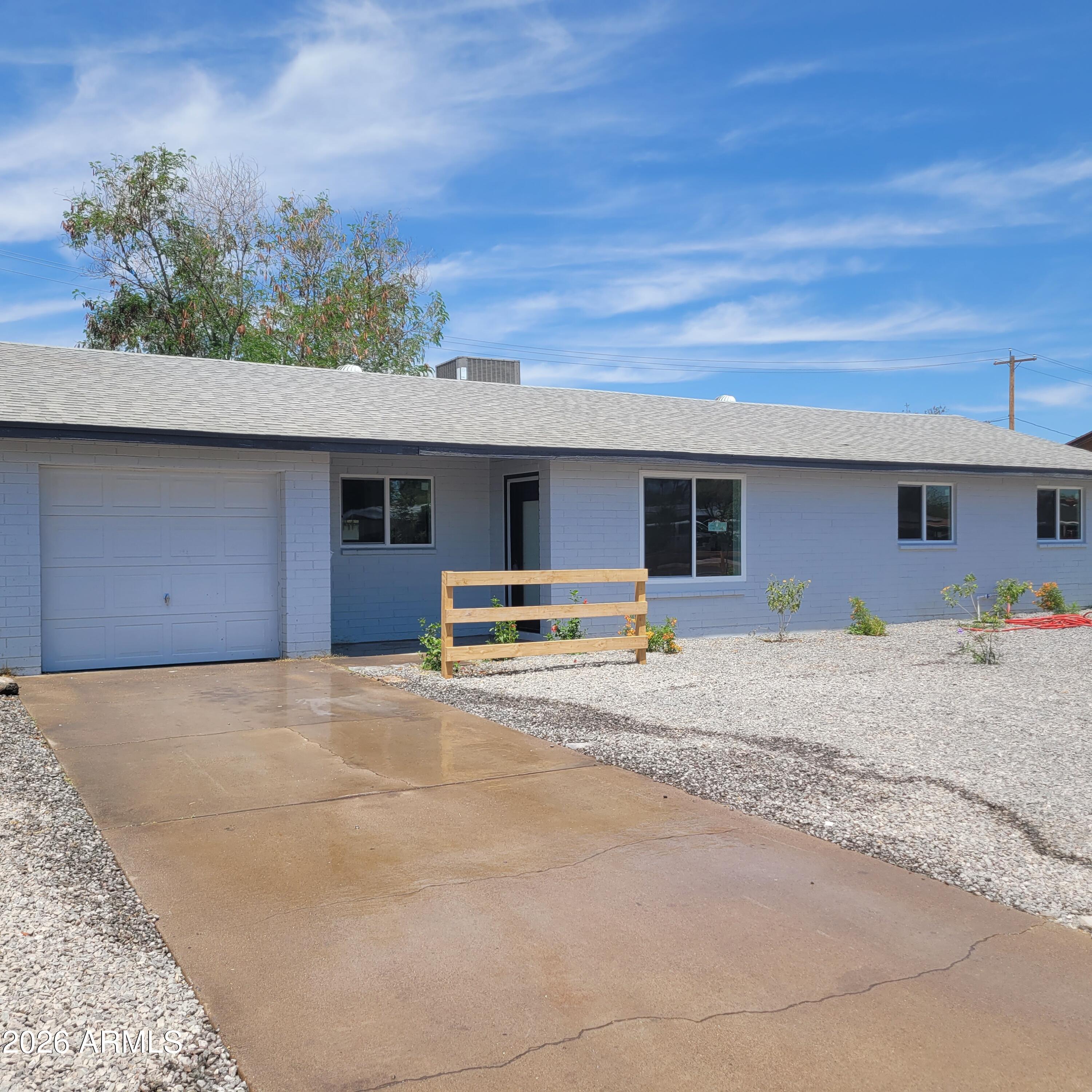 Photo 1 of 10 — 4022 N 55TH Avenue, Phoenix, AZ 85031