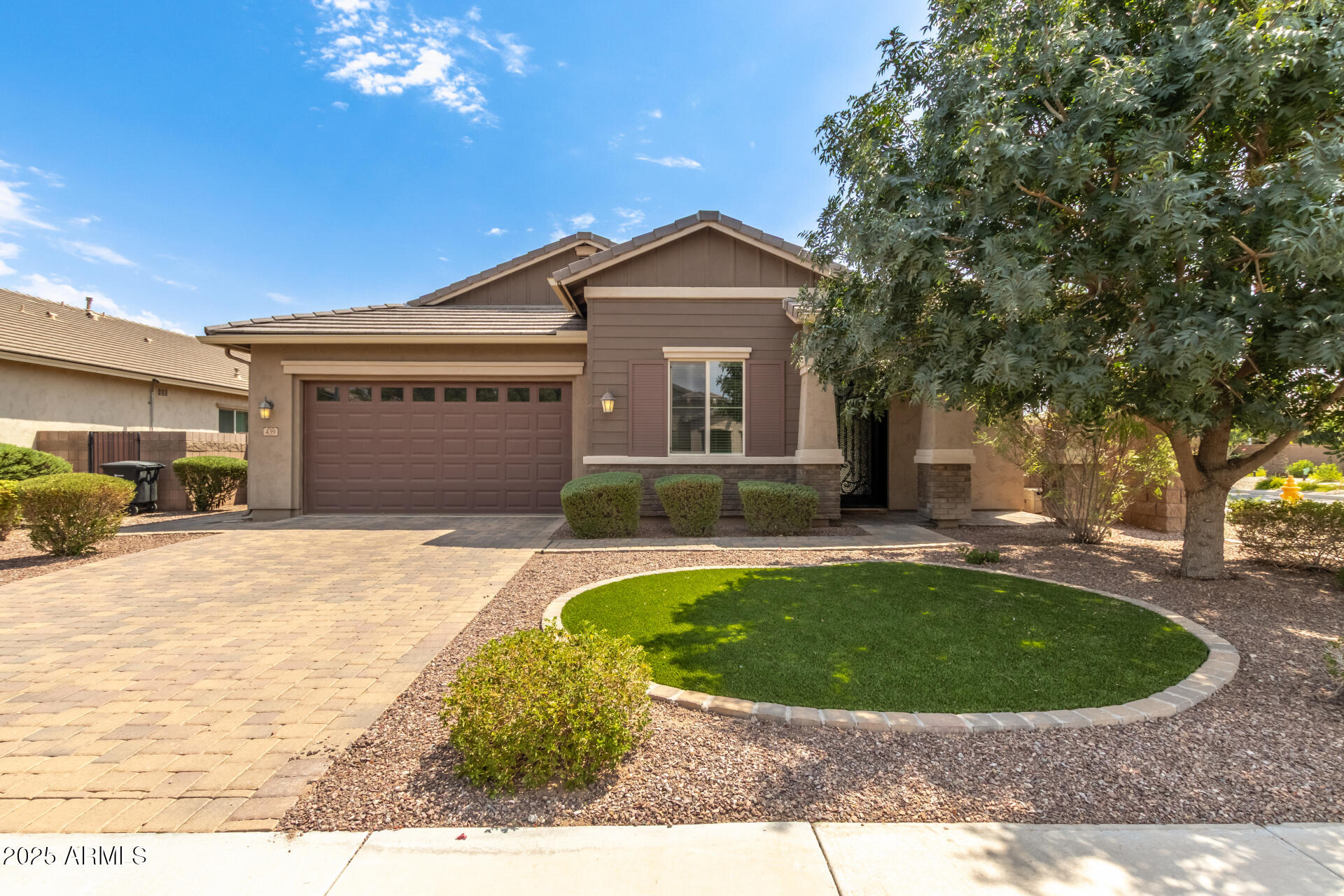 439 E LAS COLINAS Place