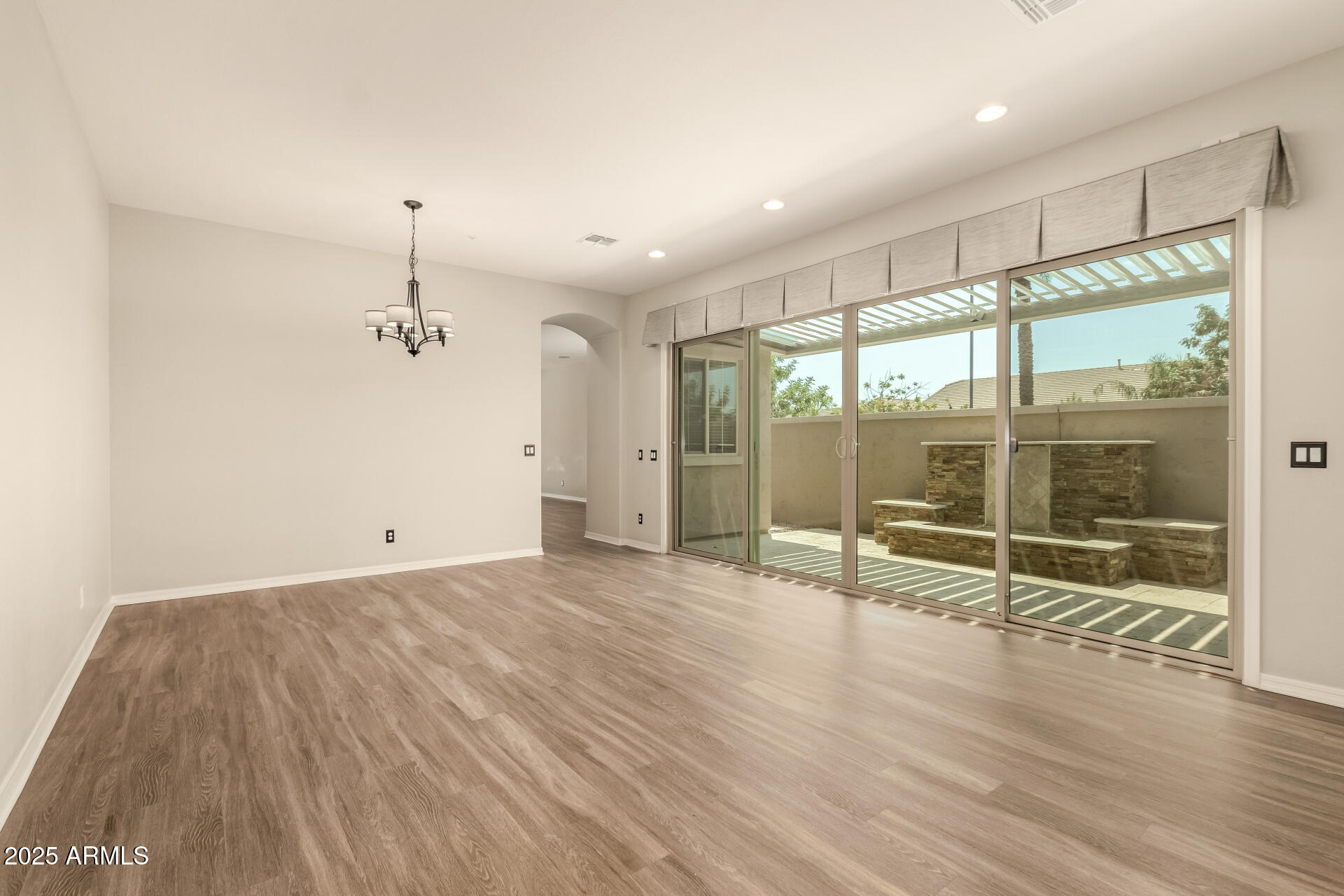 439 E LAS COLINAS Place