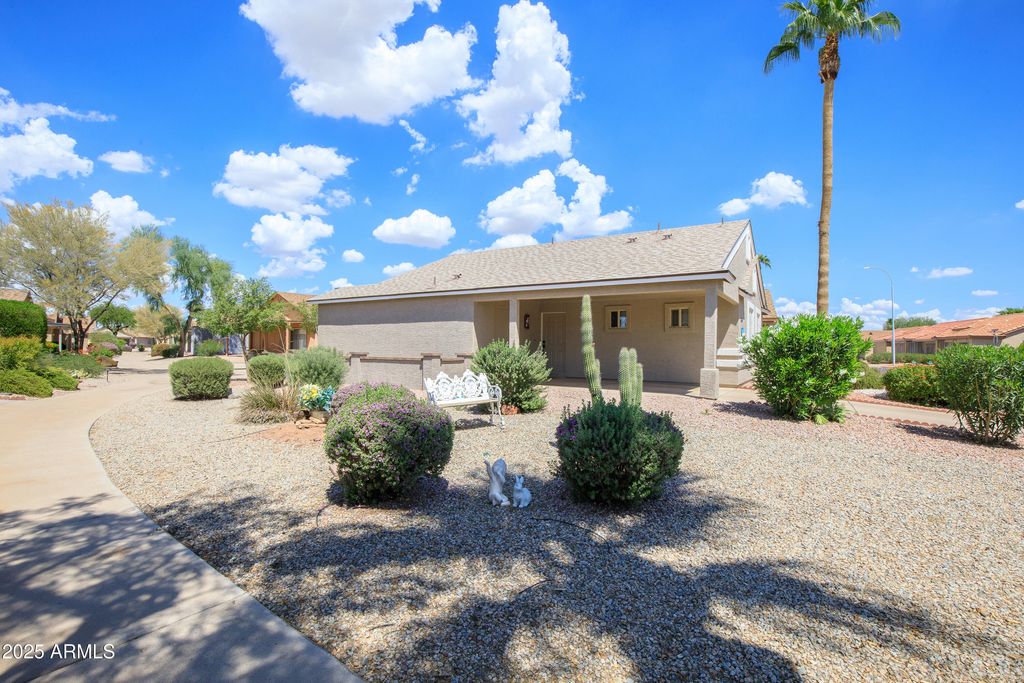 Photo of 1840 E Buena Vista Drive, Chandler, AZ 85249 (MLS # 6915922)