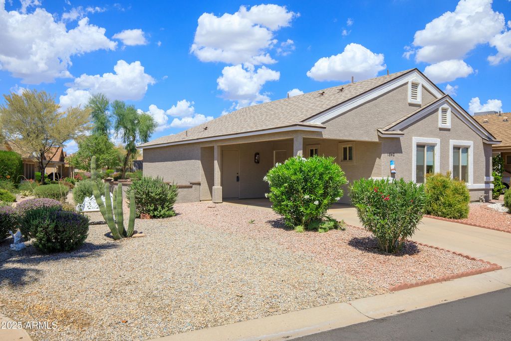 Photo of 1840 E Buena Vista Drive, Chandler, AZ 85249 (MLS # 6915922)