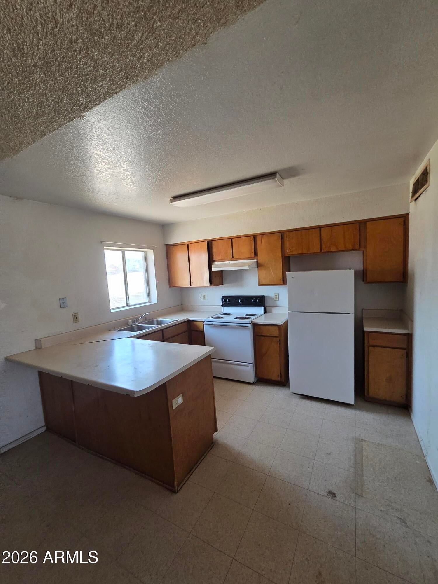 Homes for Sale in Queen Creek Arizona 3 3321 W GROVERS Avenue