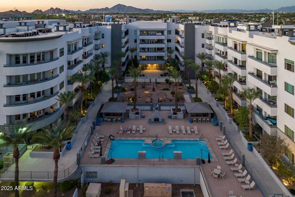 Photo of 945 E Playa Del Norte Drive #1022, Tempe, AZ 85288 (MLS # 6858712)