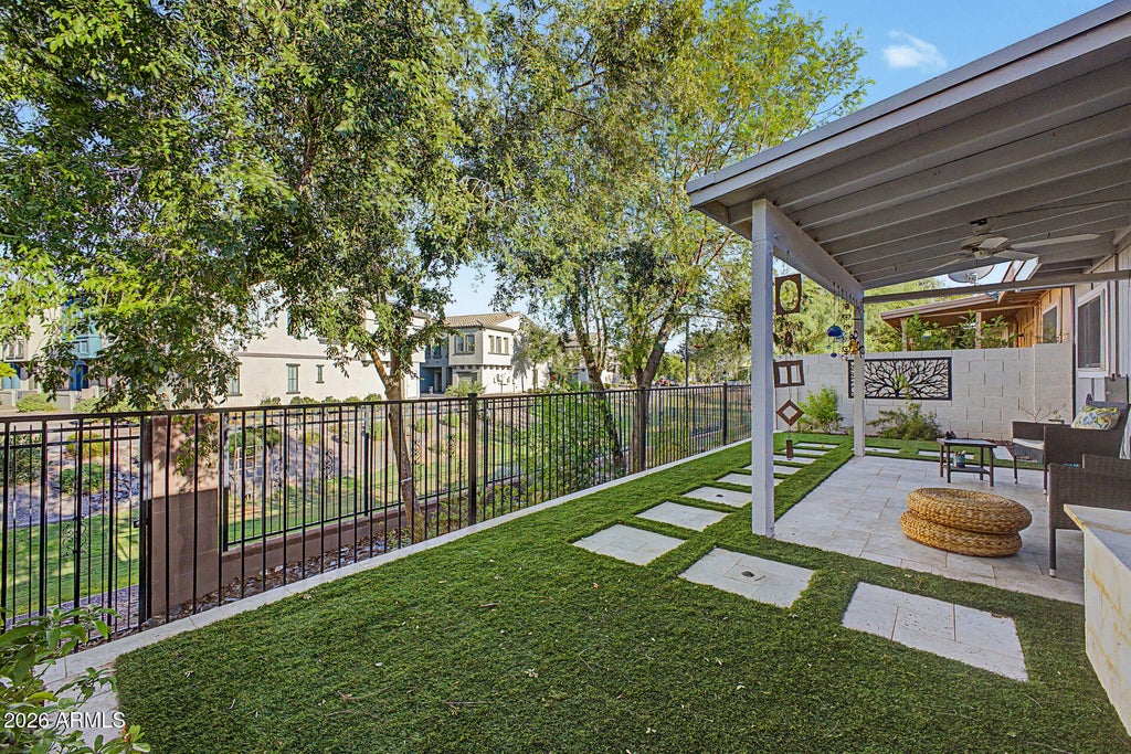Photo of 5323 S Mitchell Drive, Tempe, AZ 85283 (MLS # 7070000)
