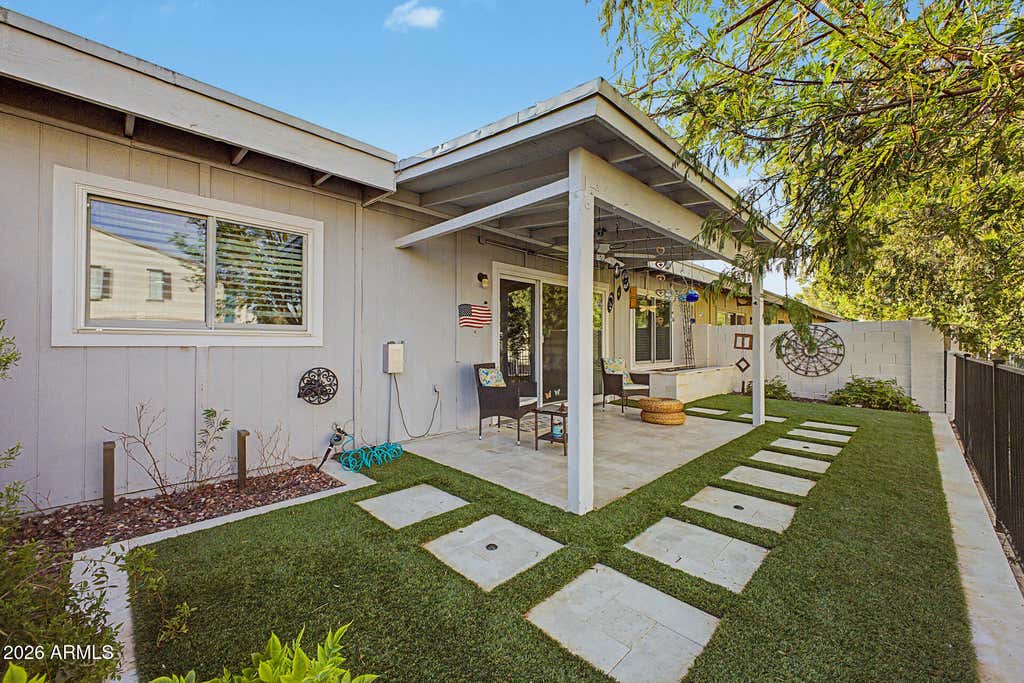 Photo of 5323 S Mitchell Drive, Tempe, AZ 85283 (MLS # 7070000)