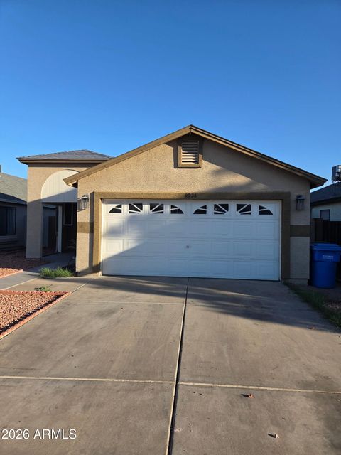 8926 W VALE Drive Phoenix AZ 85037