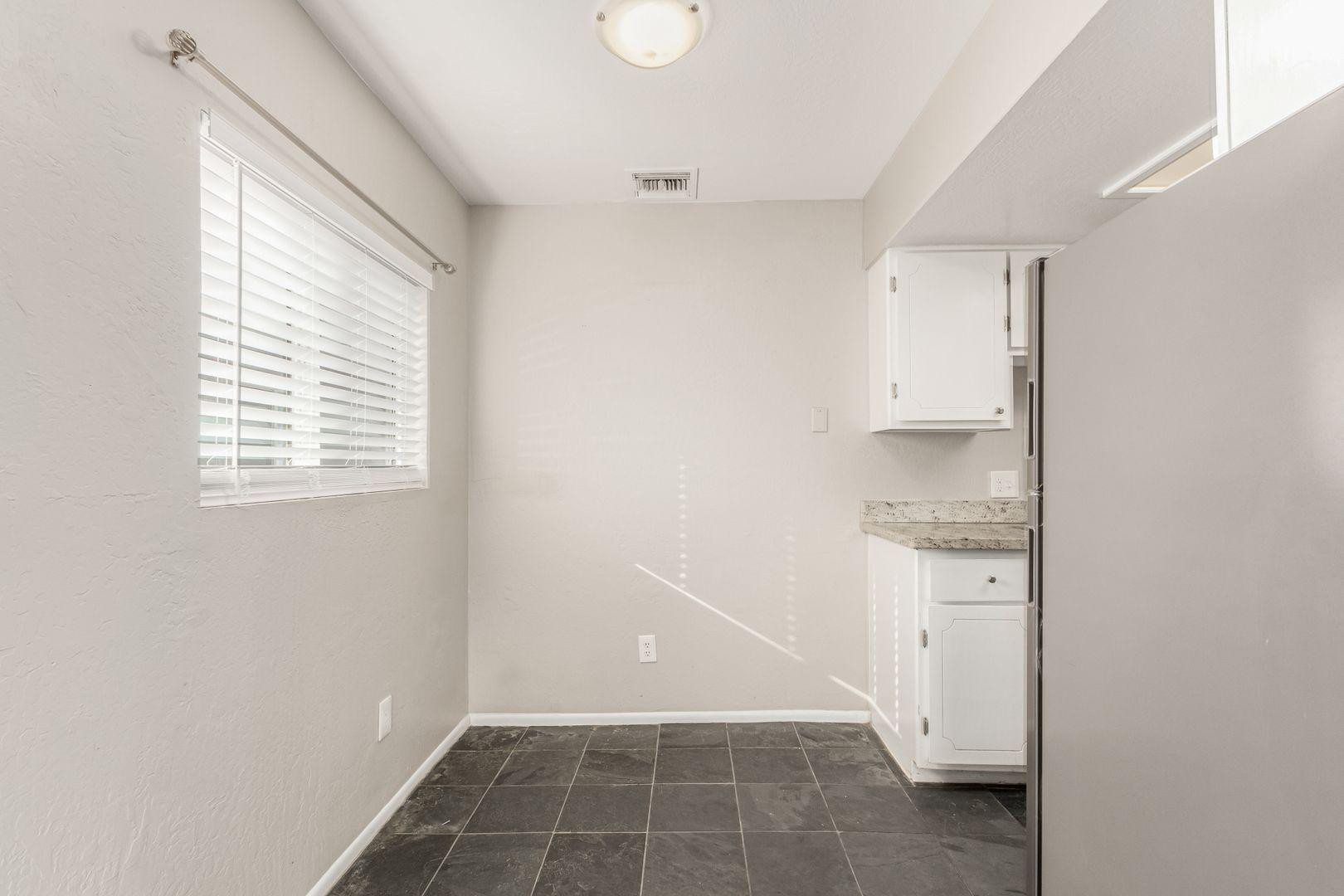10033 N 9th Avenue Apt 2