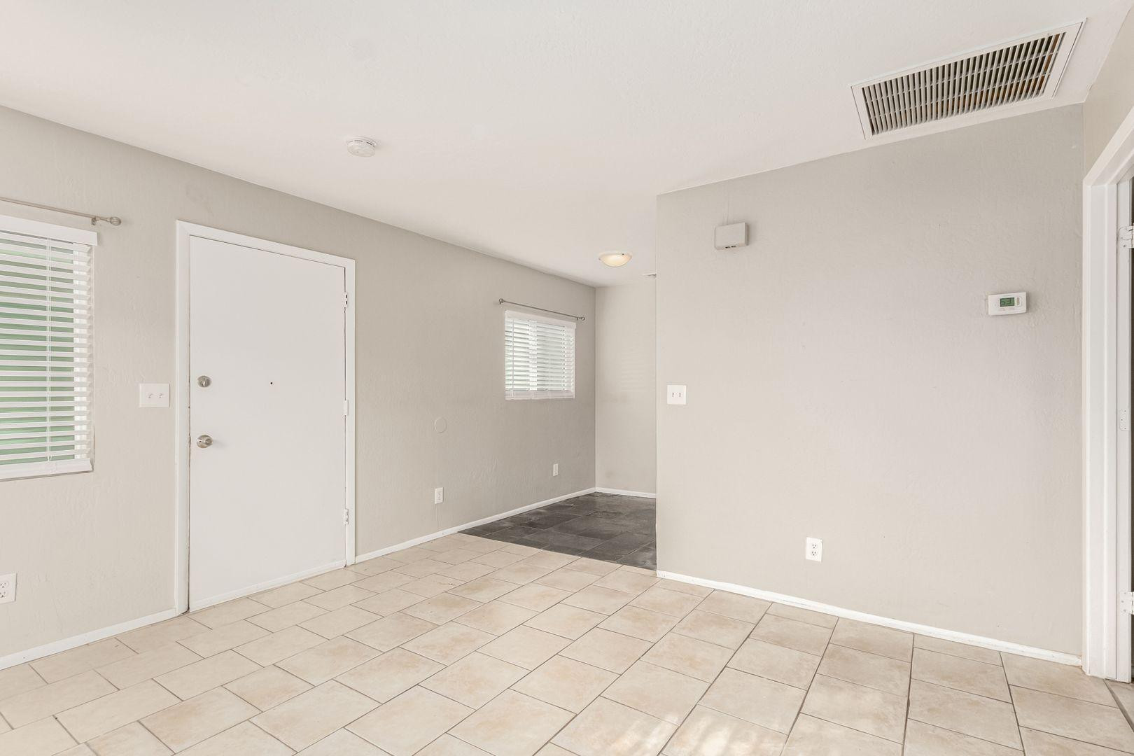 10033 N 9th Avenue Apt 2