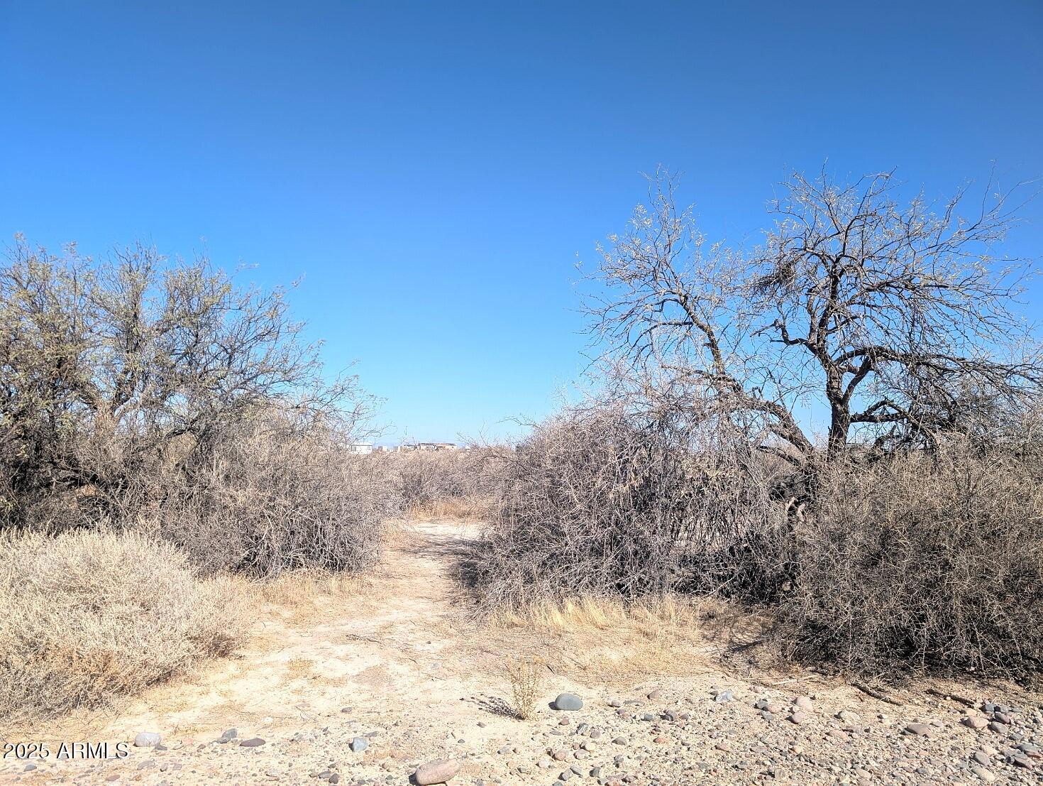 5560 E ROBIN Road C2-D