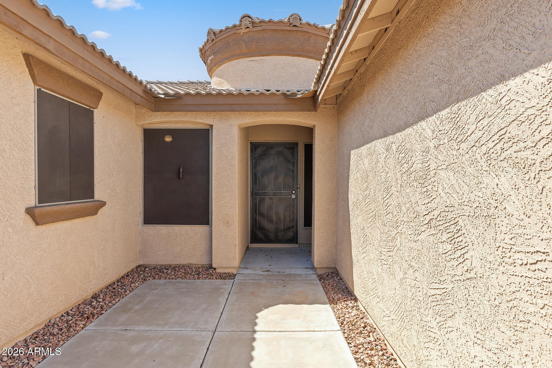 2537 W DARREL Road