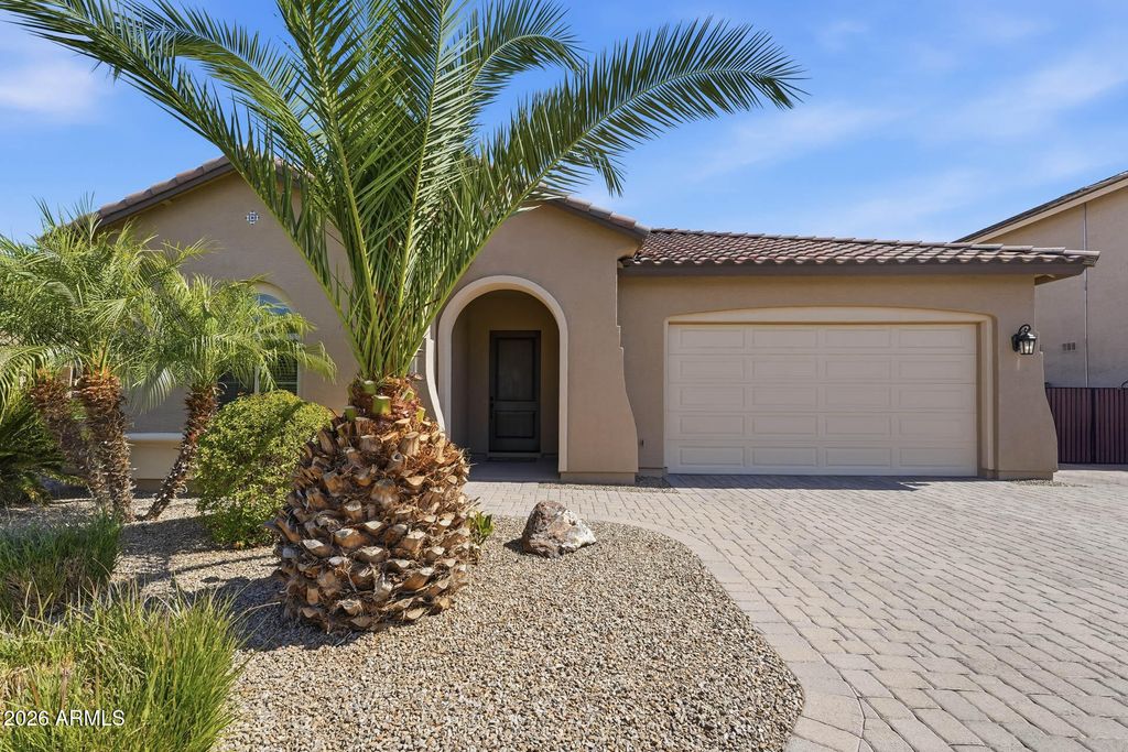 Photo of 129 W White Oak Avenue, Queen Creek, AZ 85140 (MLS # 7056593)