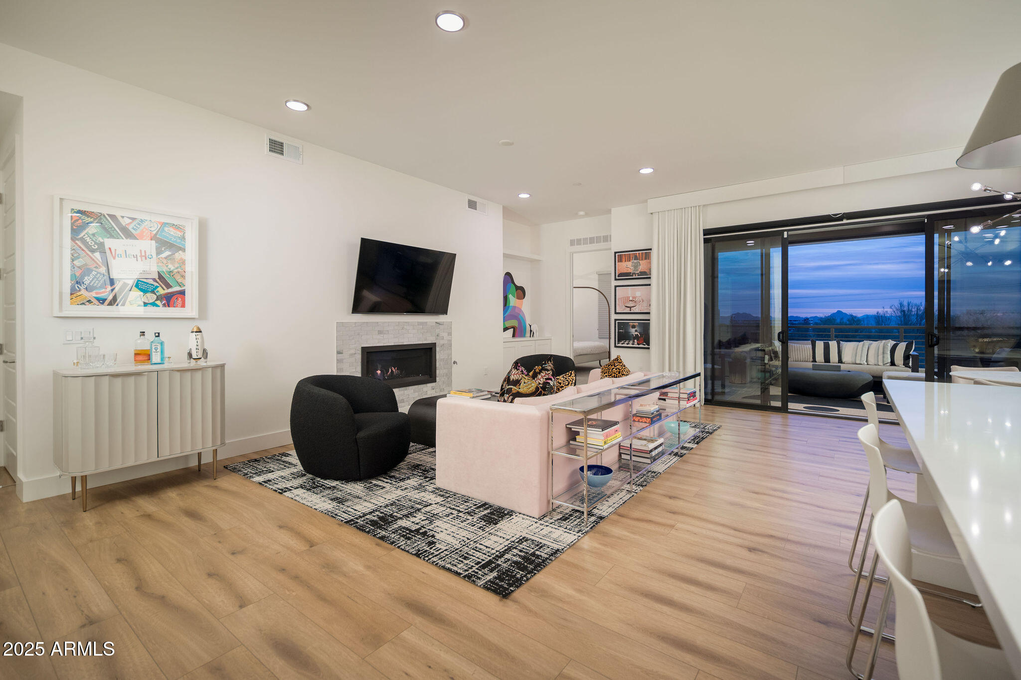 5250 E DEER VALLEY Drive 303