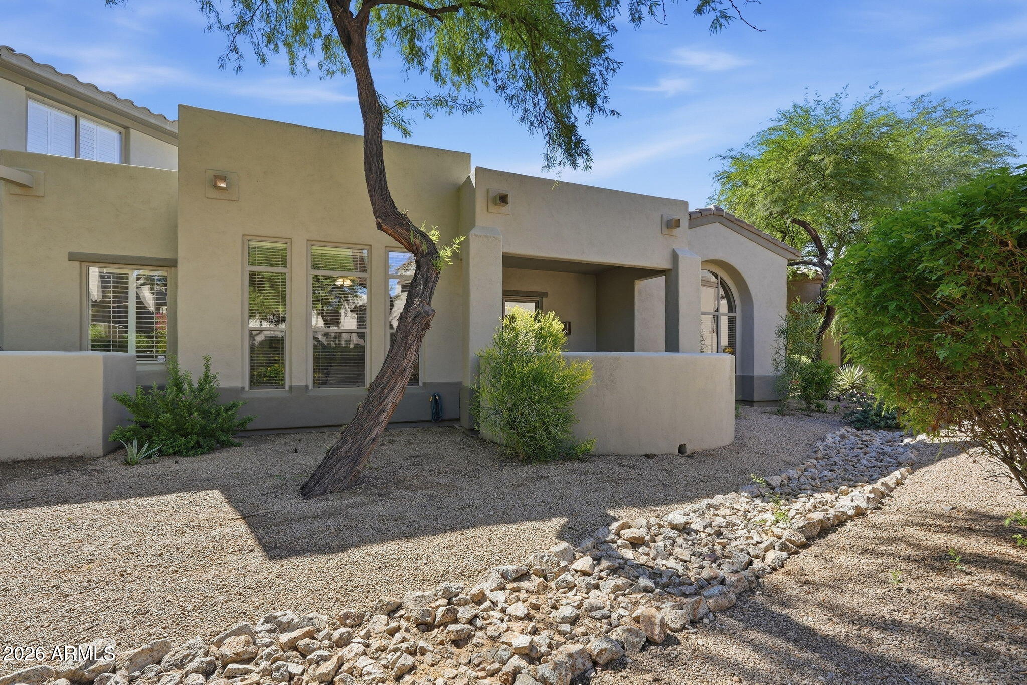 20802 N GRAYHAWK Drive 1016