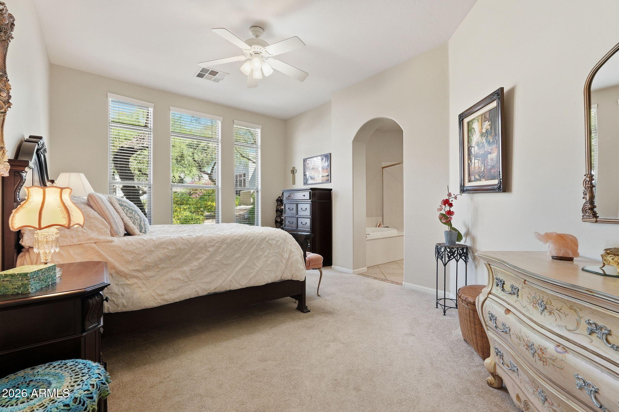 20802 N GRAYHAWK Drive 1016