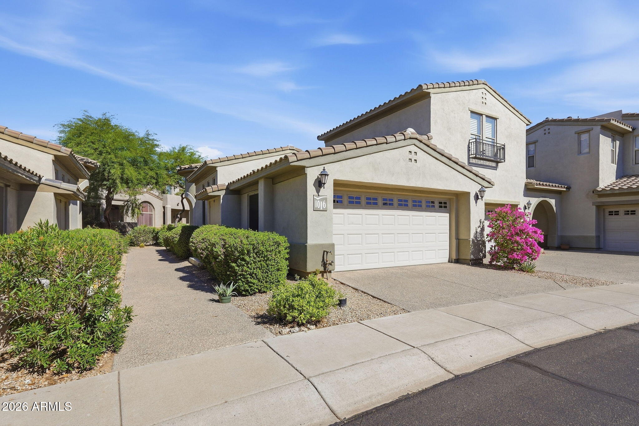 20802 N GRAYHAWK Drive 1016