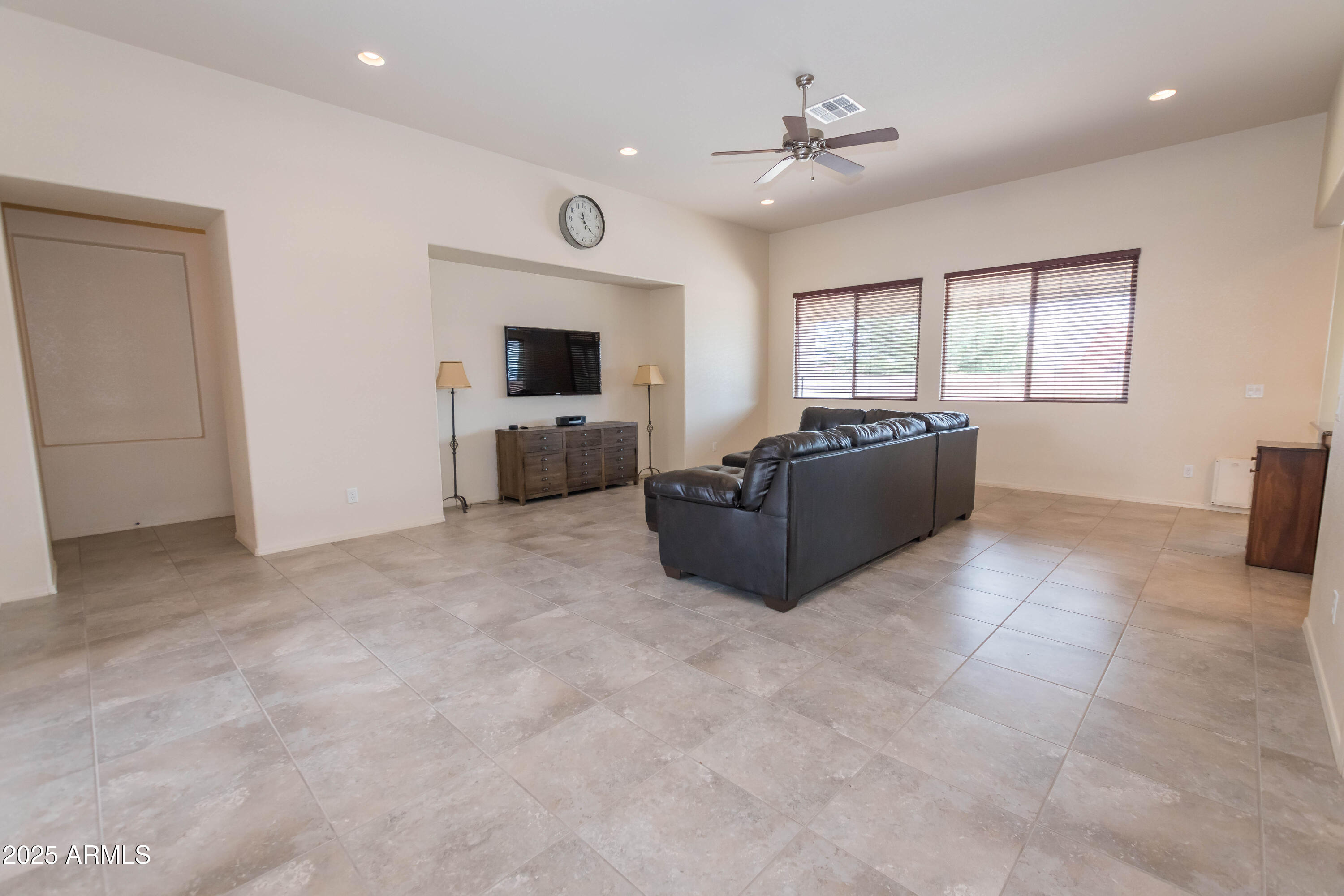2607 RED SKY Way