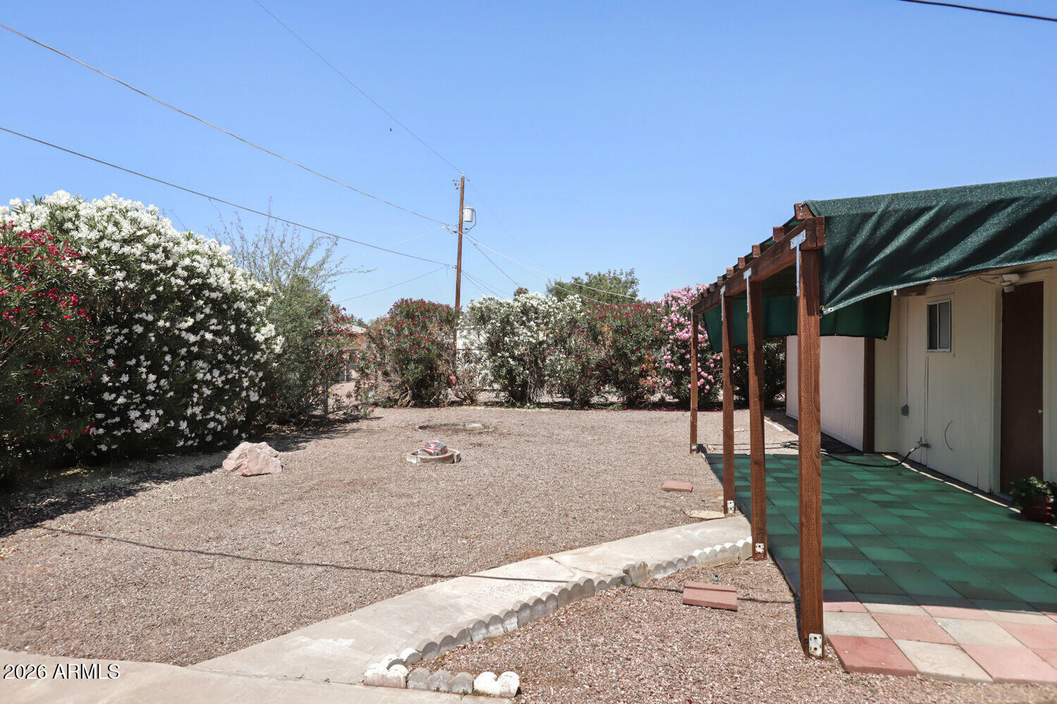 APACHE VILLA - Residential