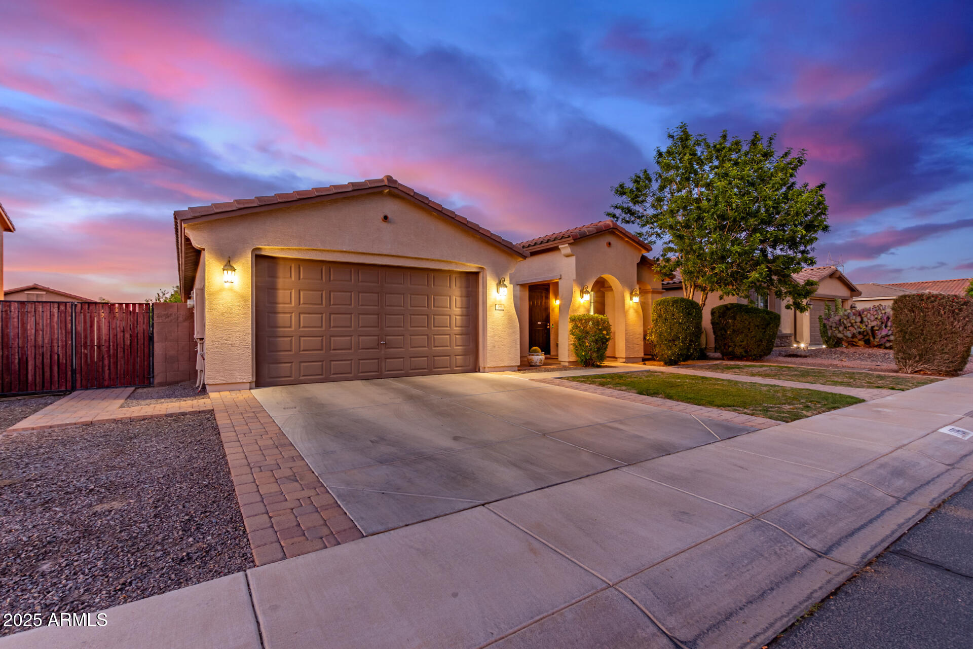 Homes 1 196 W YELLOW WOOD Avenue