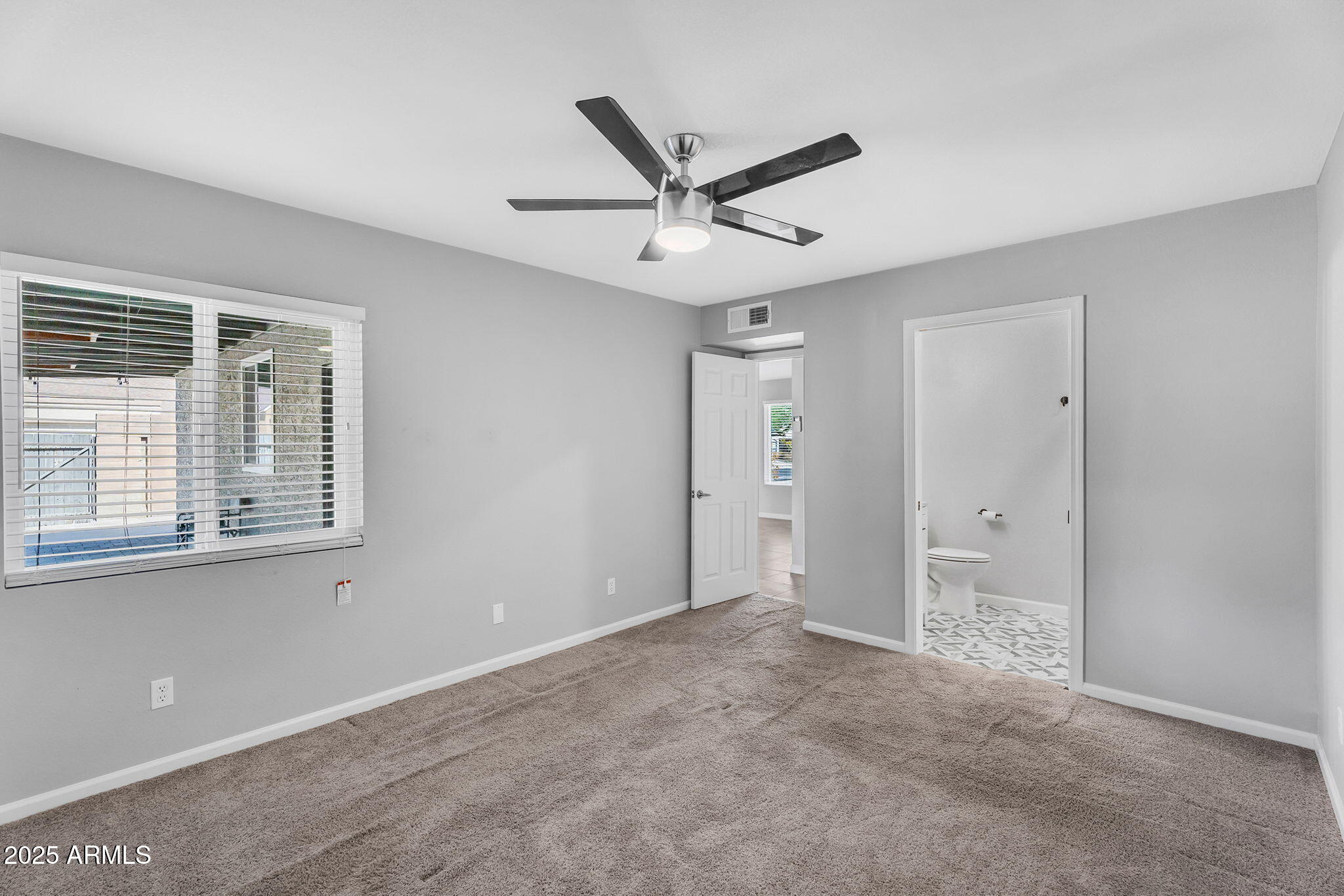 1368 E WICKIEUP Lane