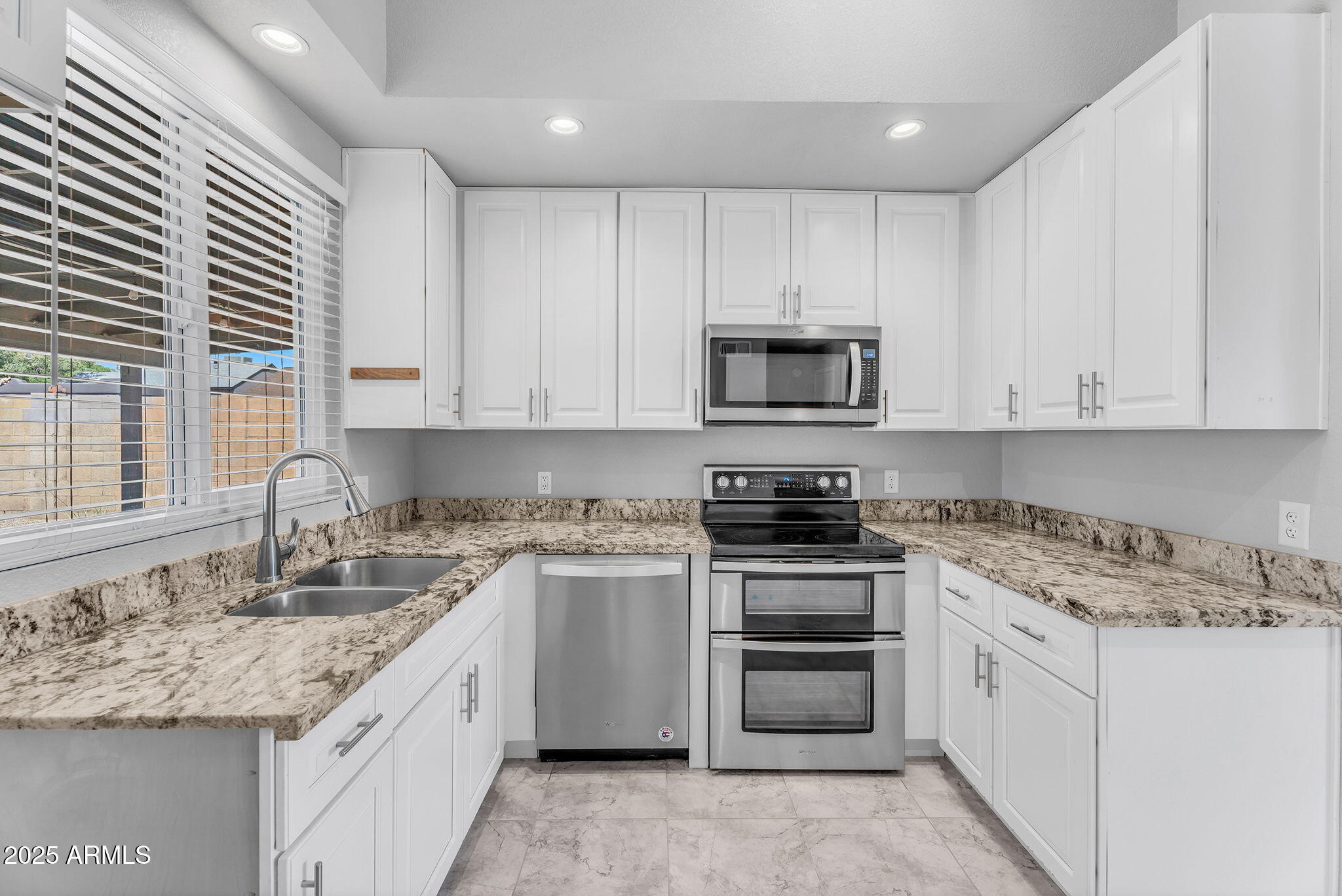 1368 E WICKIEUP Lane