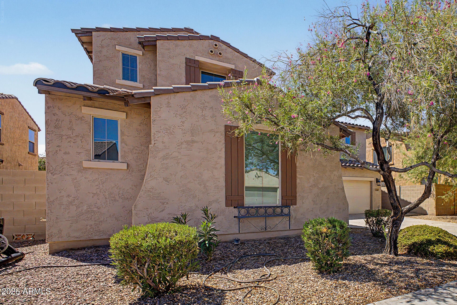 1471 E FLAMINGO Way