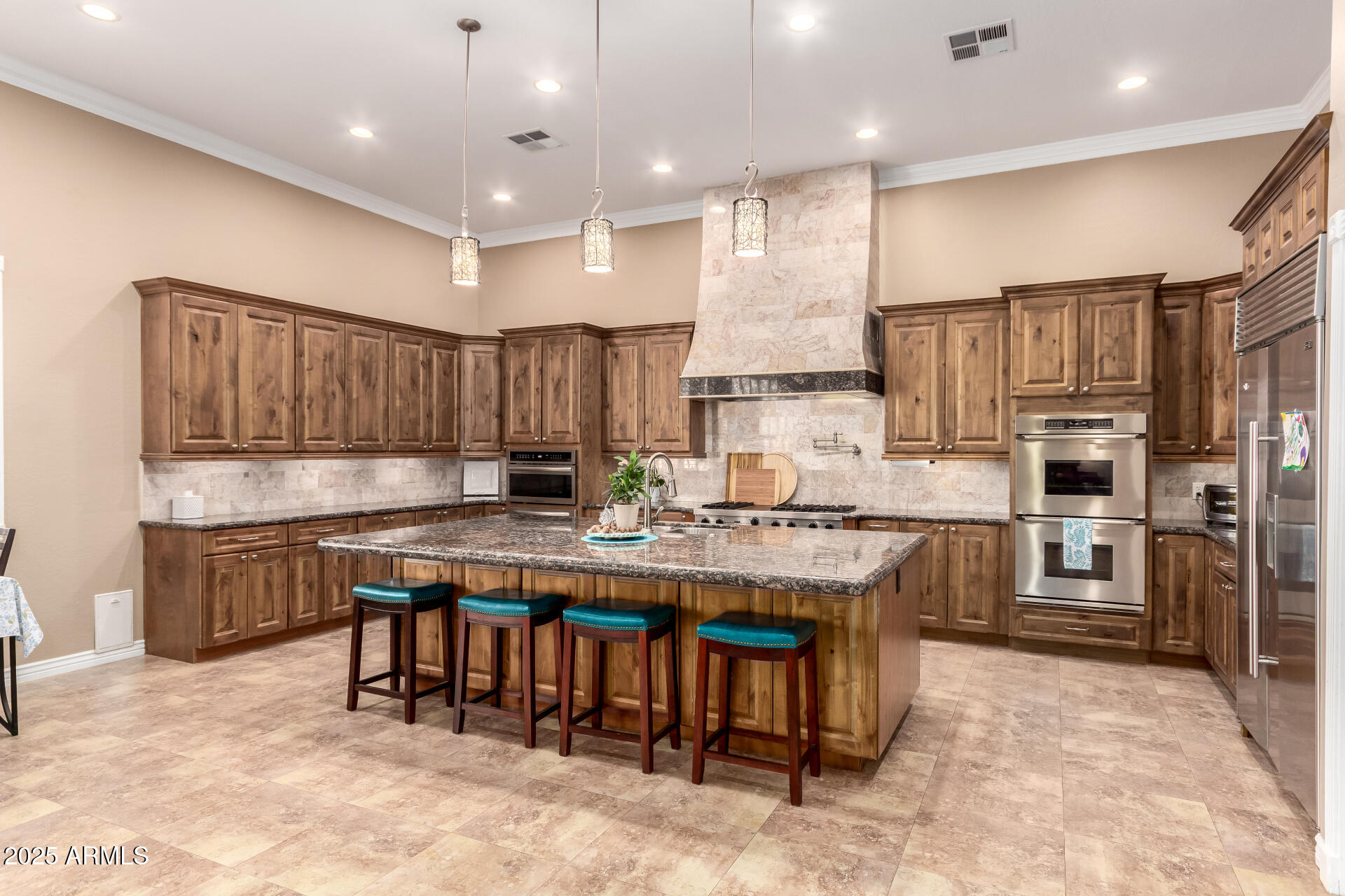 761 N EXPLORER Drive