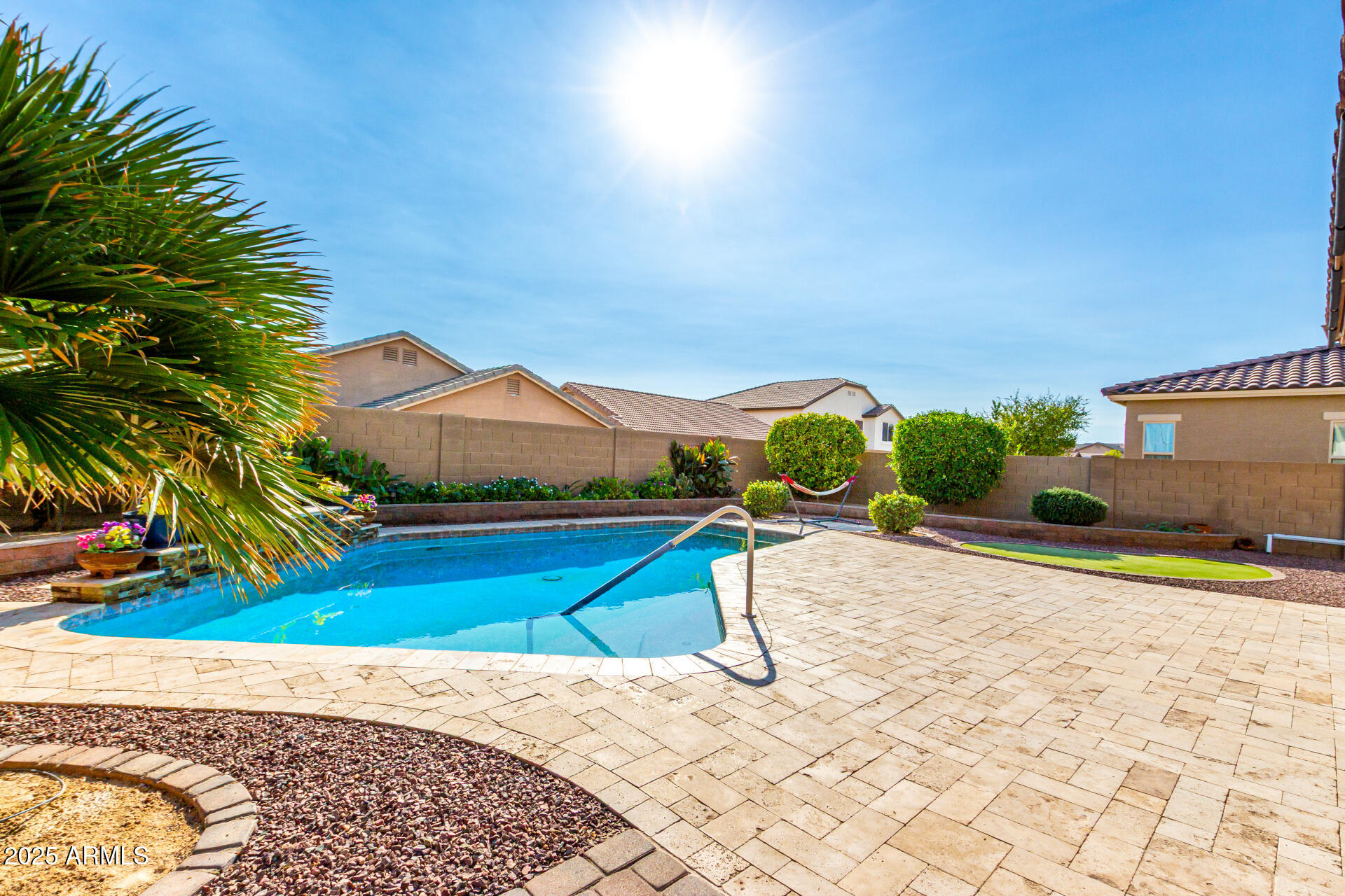 16763 W ADAMS Street