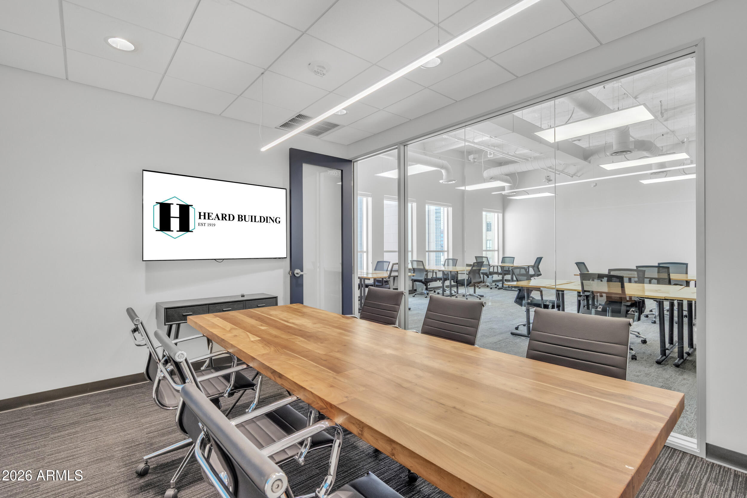 112 N CENTRAL Avenue 700D