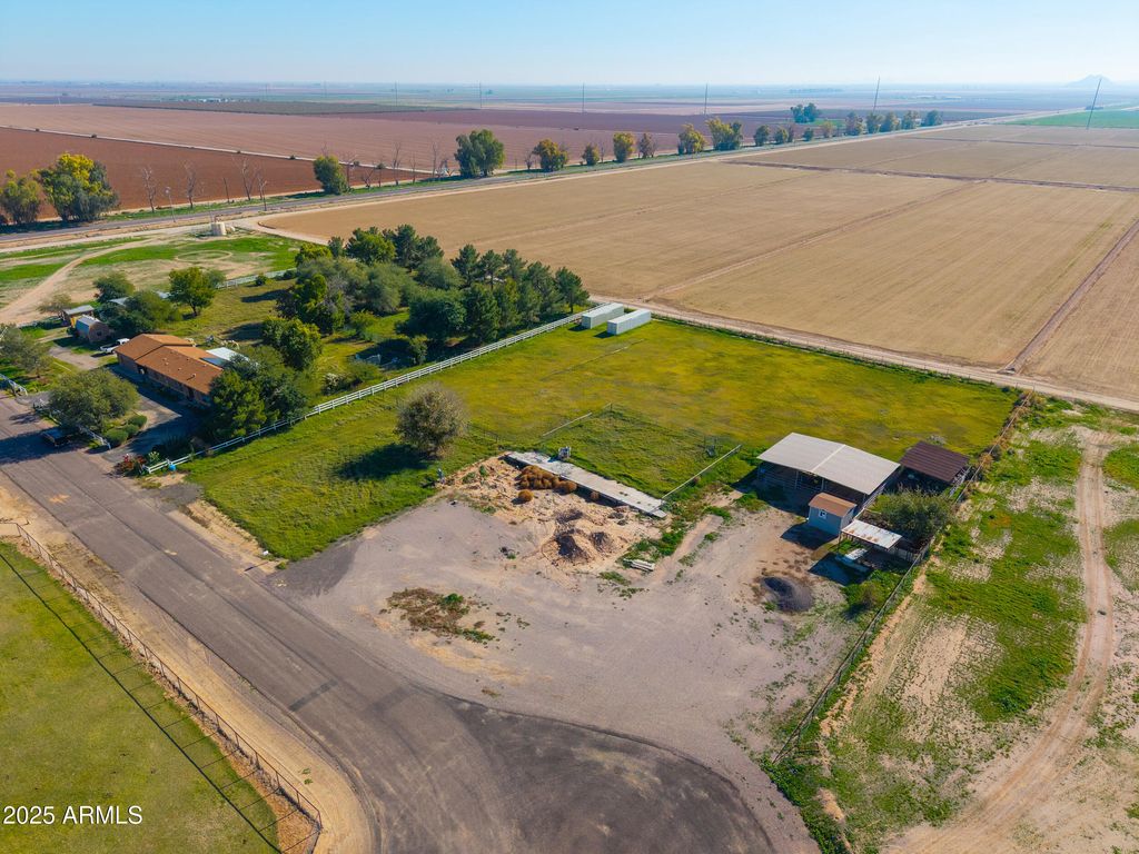 Photo of 48217 W Quail Run Way #8, Maricopa, AZ 85139 (MLS # 6955183)