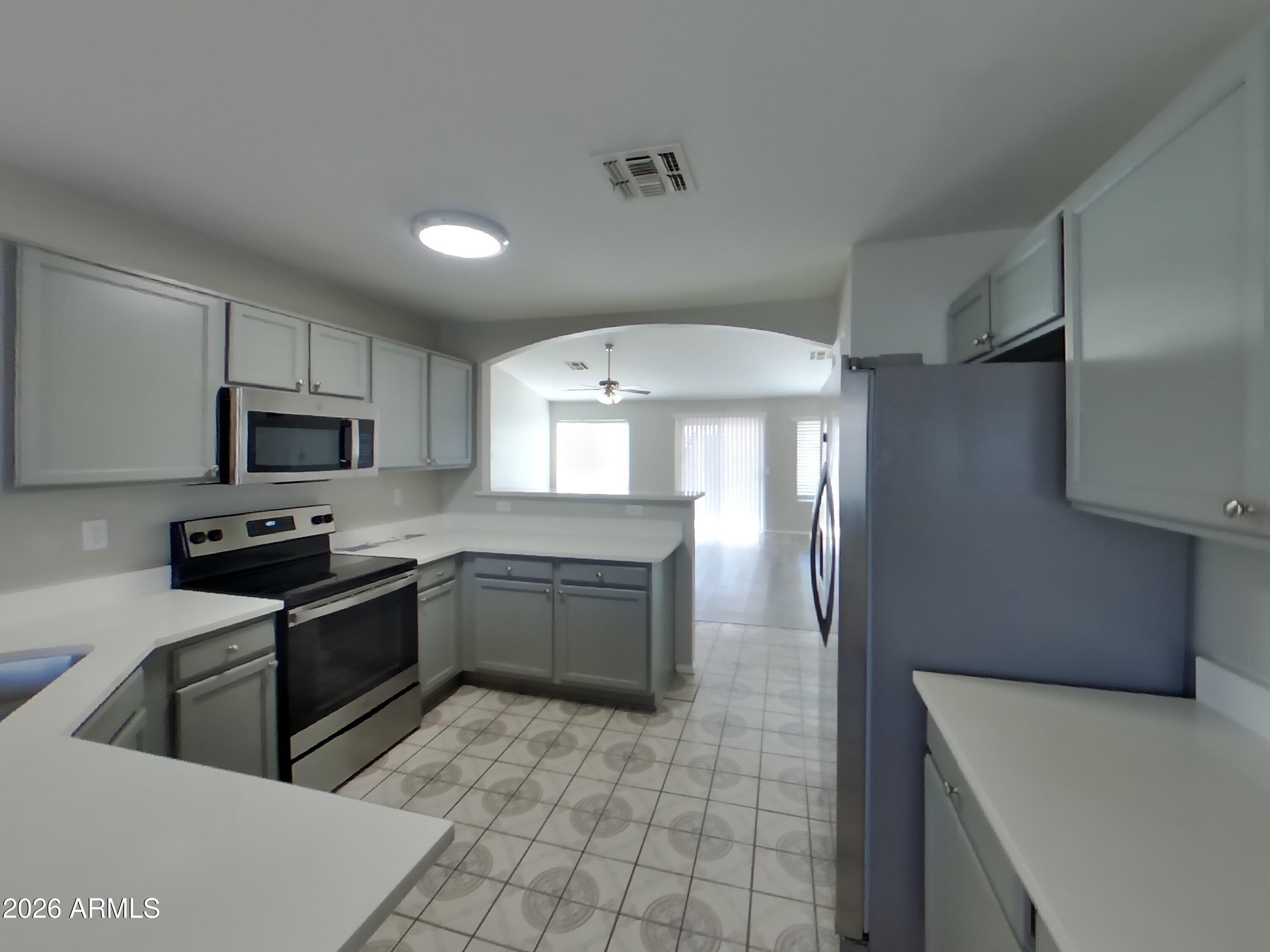 8605 W CAMPBELL Avenue