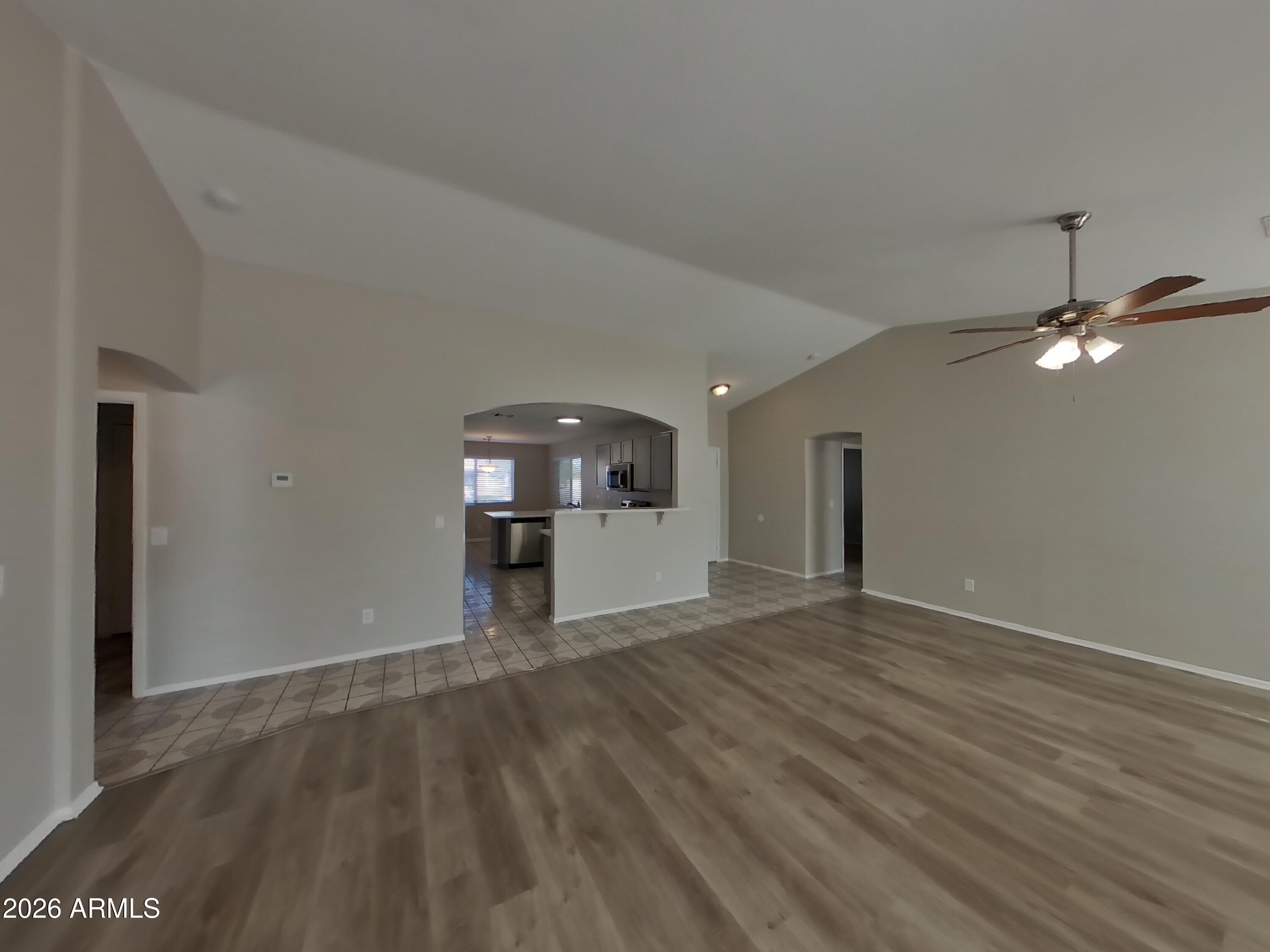 8605 W CAMPBELL Avenue