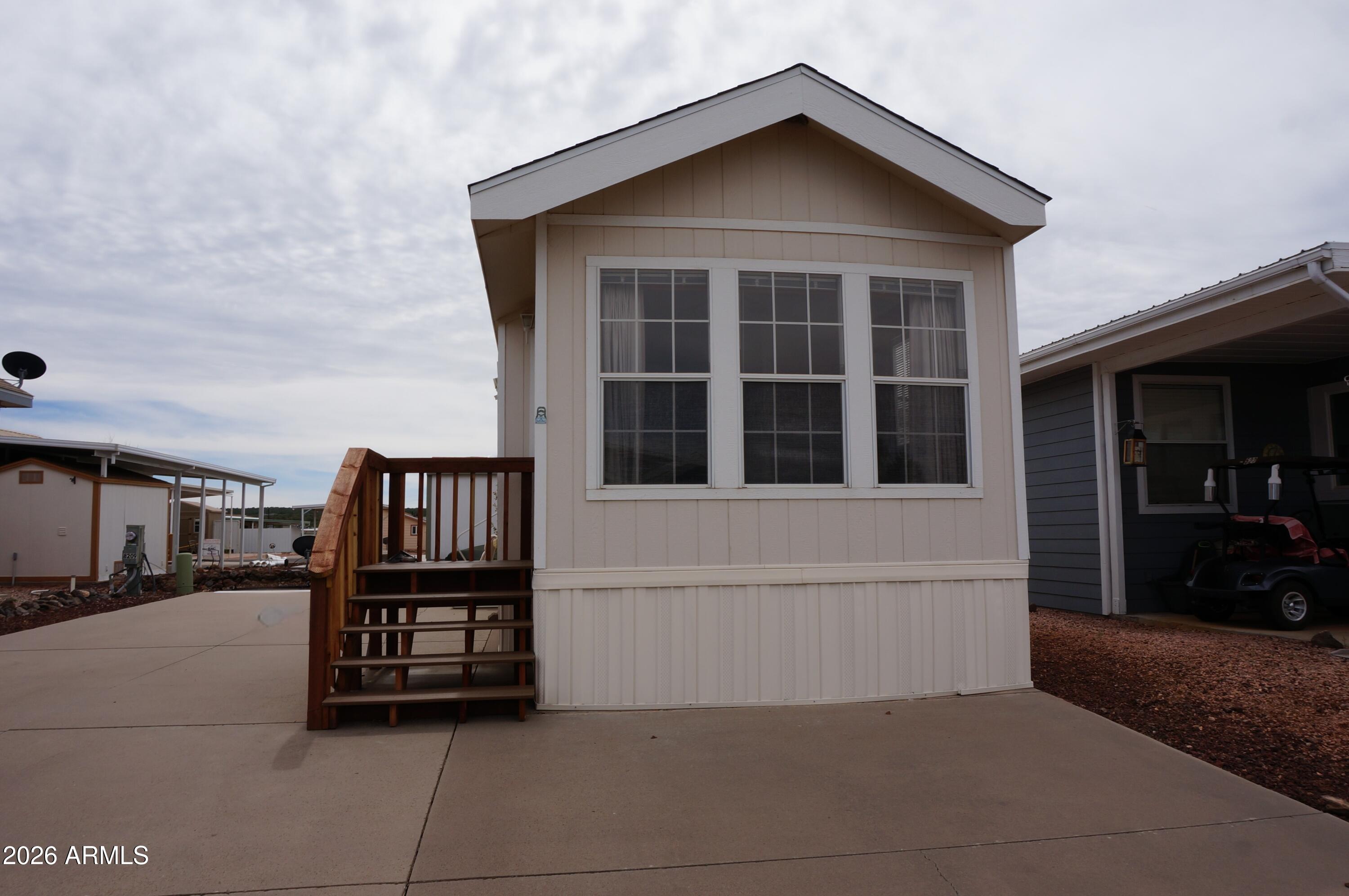 8207 RAINBOW Loop 521