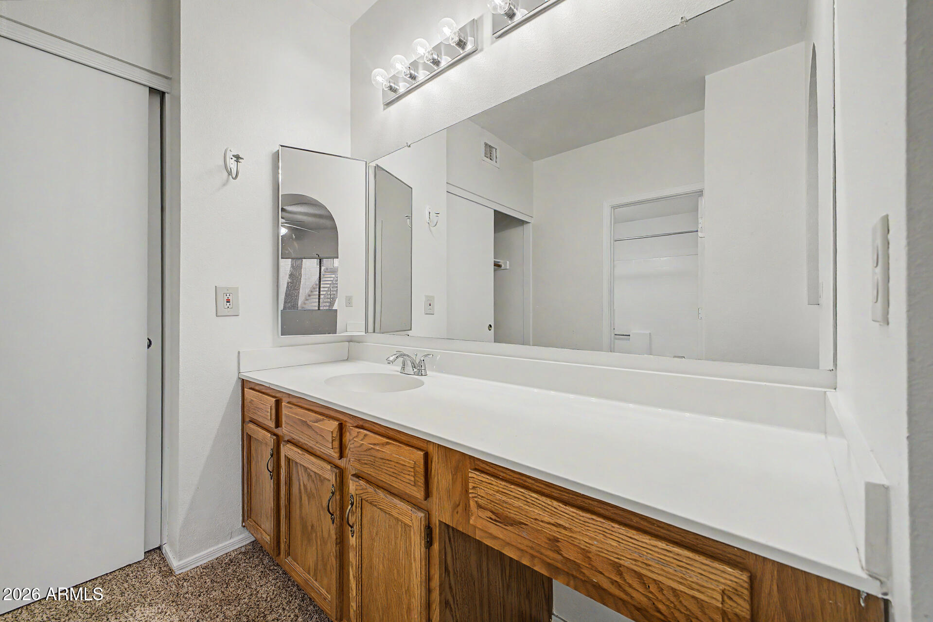 MARYLAND LAKES CONDOMINIUMS AMD - Residential