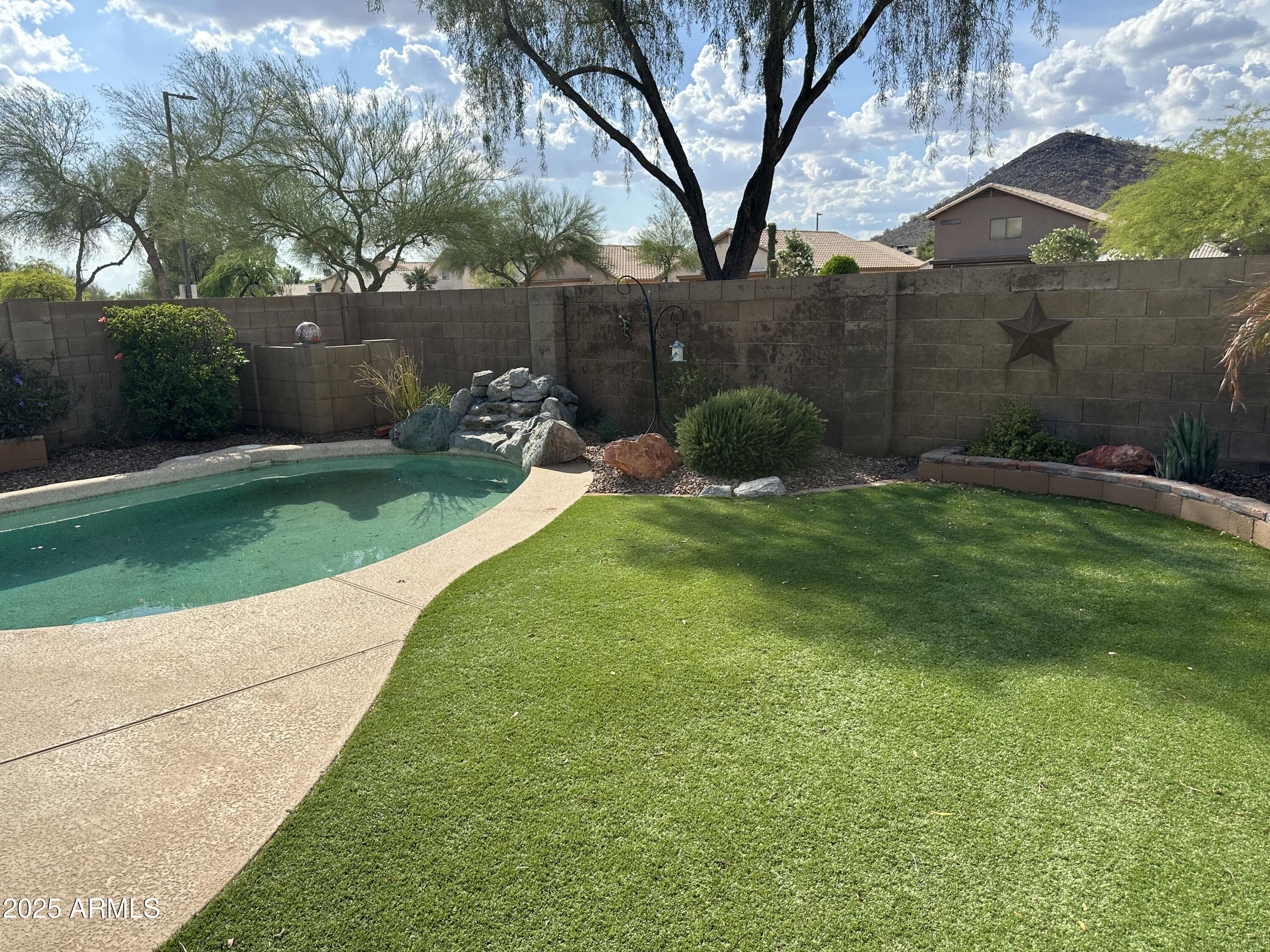 2138 E Williams Drive